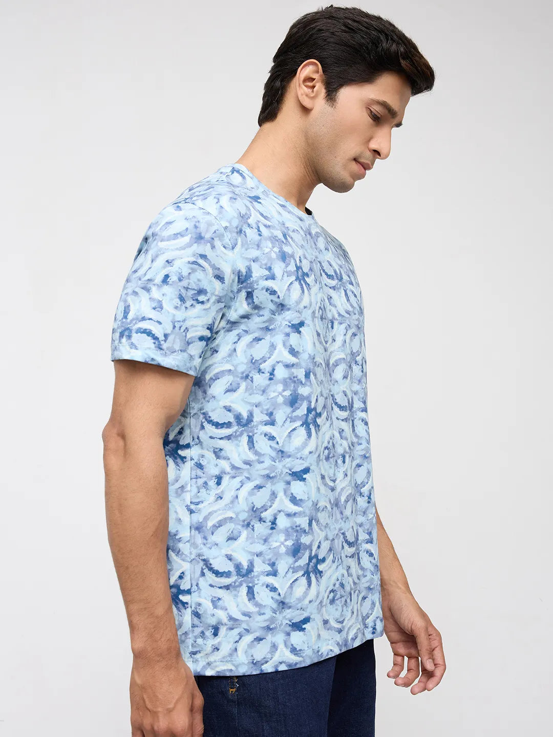 Men T-Shirt Print Blue Regular Fit