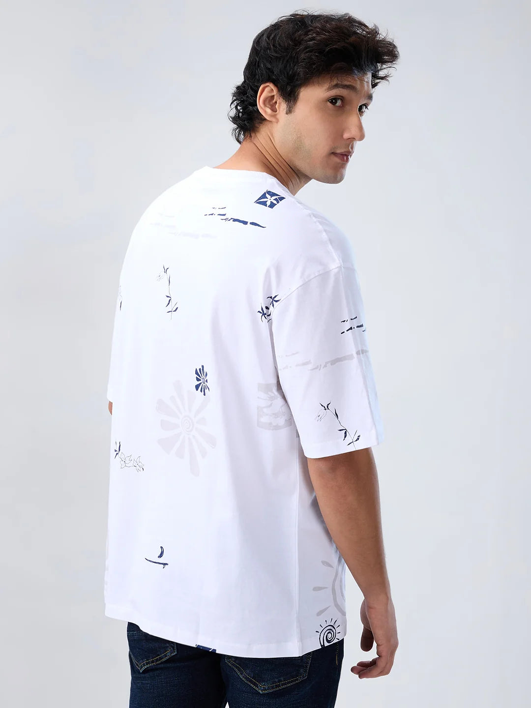 Men T-Shirt Print White Relaxed Fit