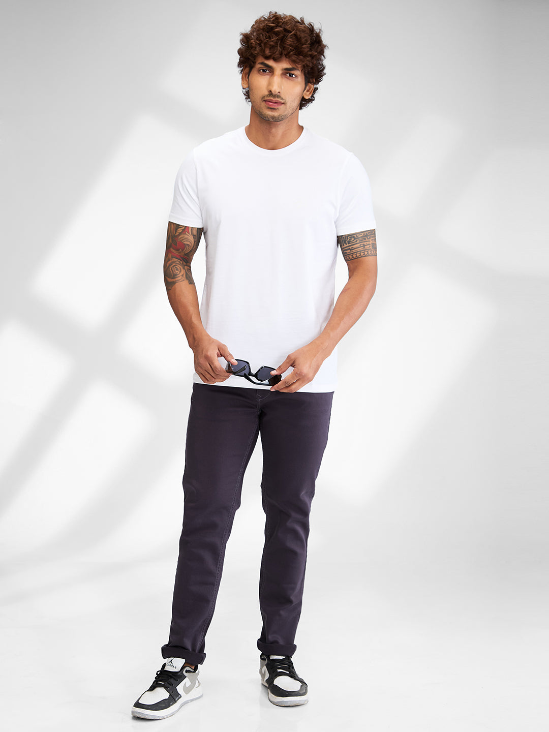 Spykar Men Solid White Slim Fit Half Sleeves T-Shirt