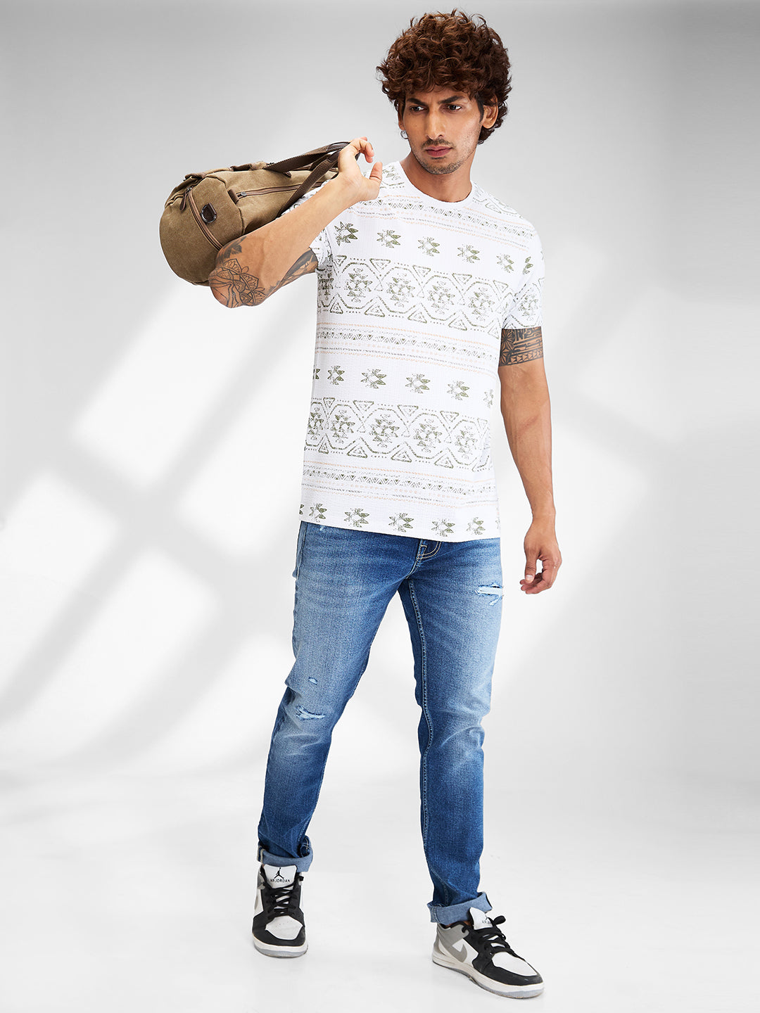 Spykar Men Printed White Slim Fit Half Sleeves T-Shirt