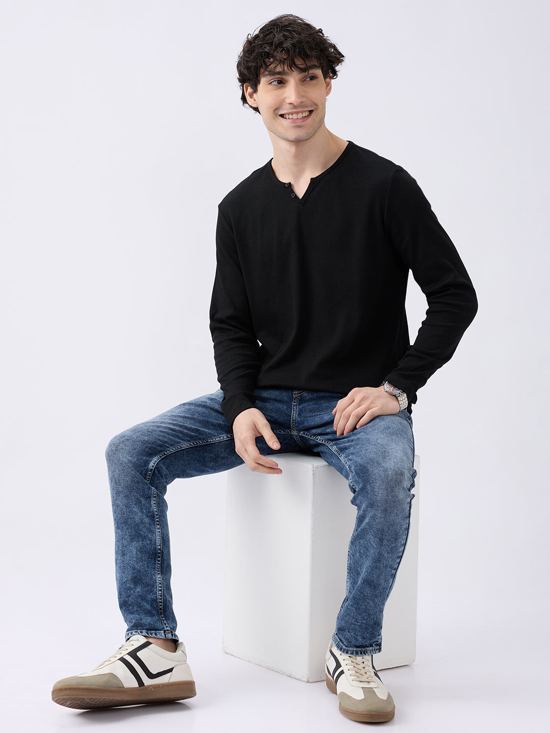 Spykar Black Slim Fit Casual T-Shirts For Men