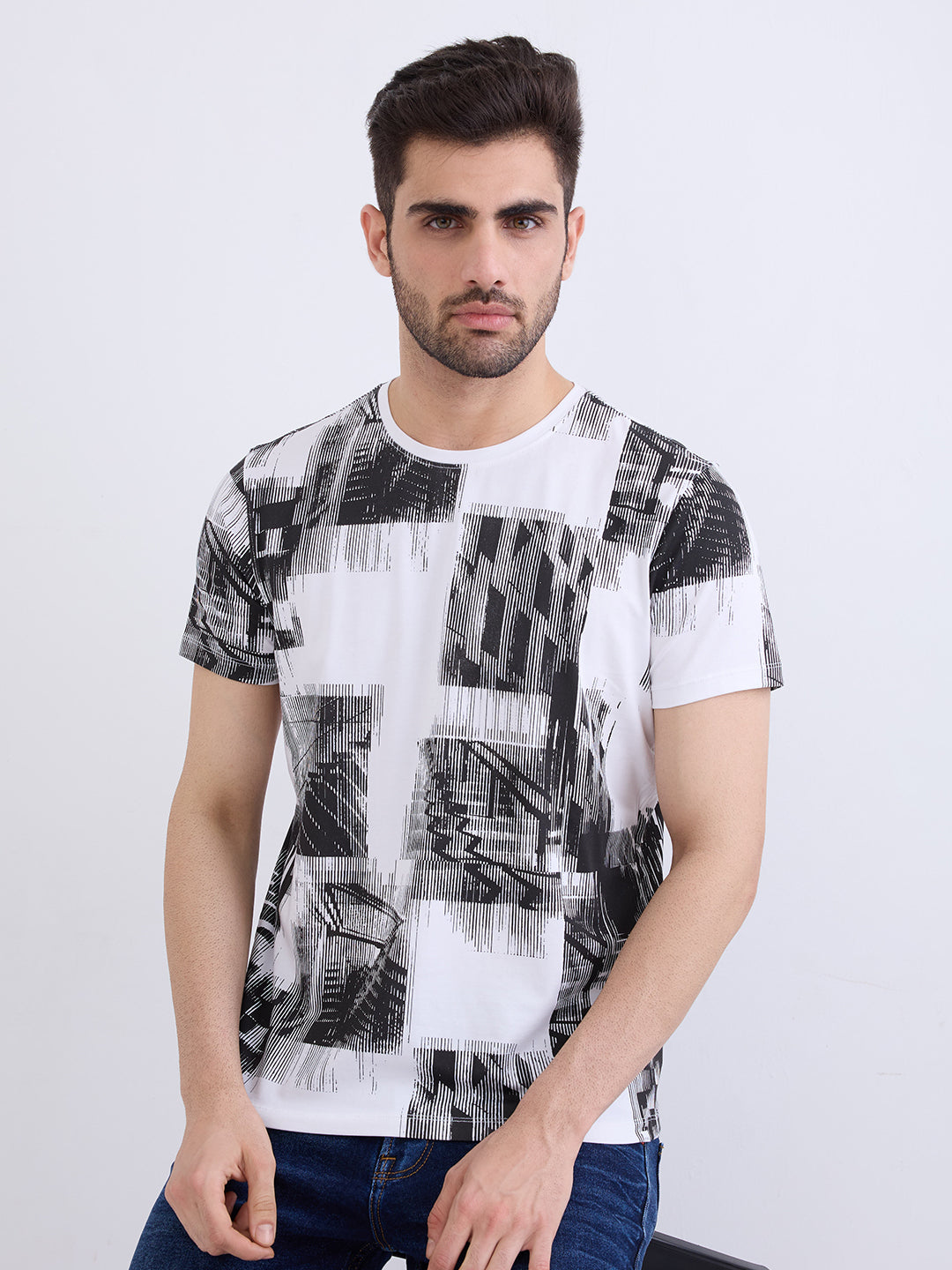 Spykar White Slim Fit Casual T-Shirt For Men