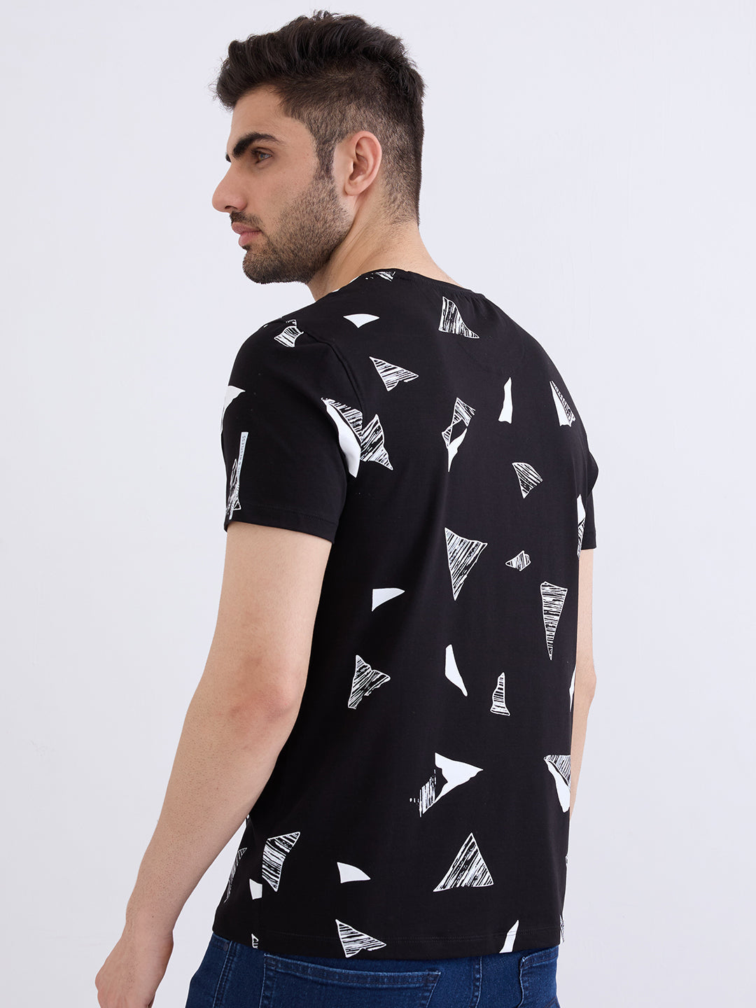 Spykar Black Slim Fit Casual T-Shirt For Men