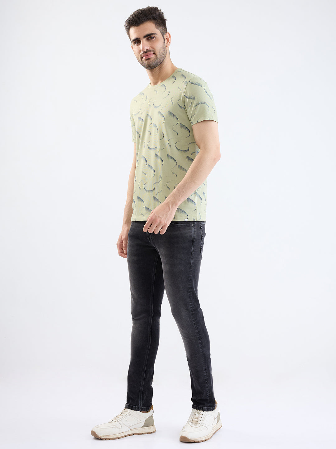 Spykar Lint Green Slim Fit Casual T-Shirt For Men