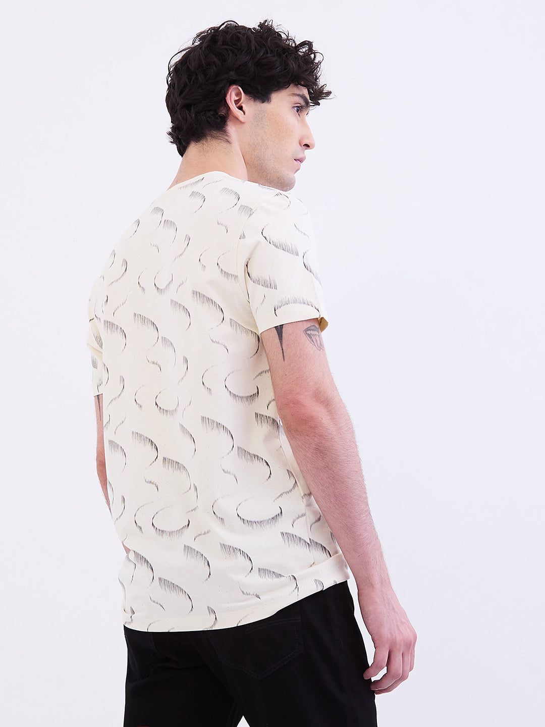 Spykar Off White Slim Fit Casual T-Shirt For Men