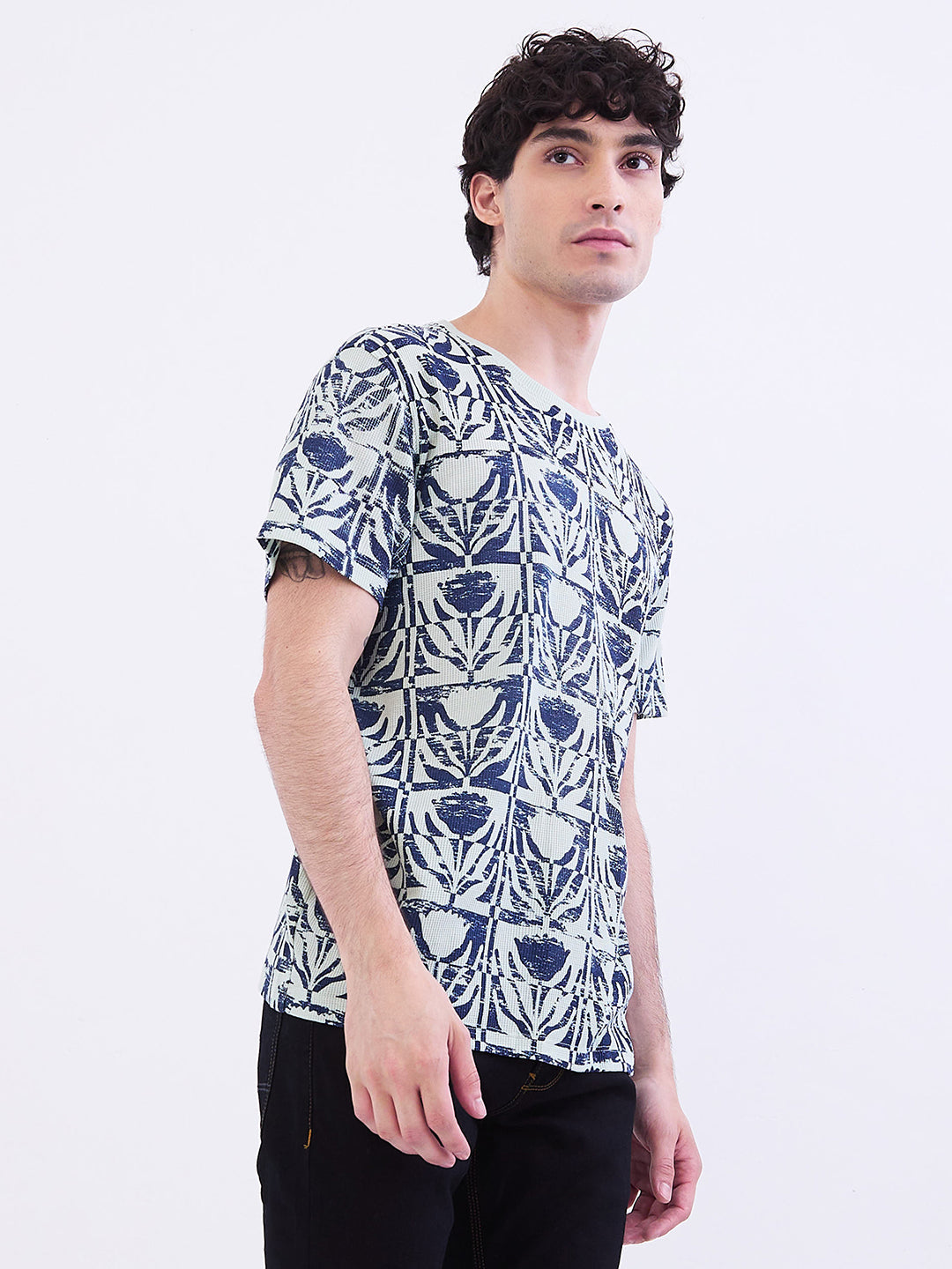 Spykar Granite Green Slim Fit Casual T-Shirt For Men