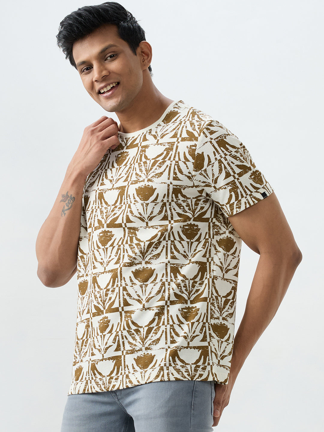 Spykar Off White Slim Fit T-Shirts For Men