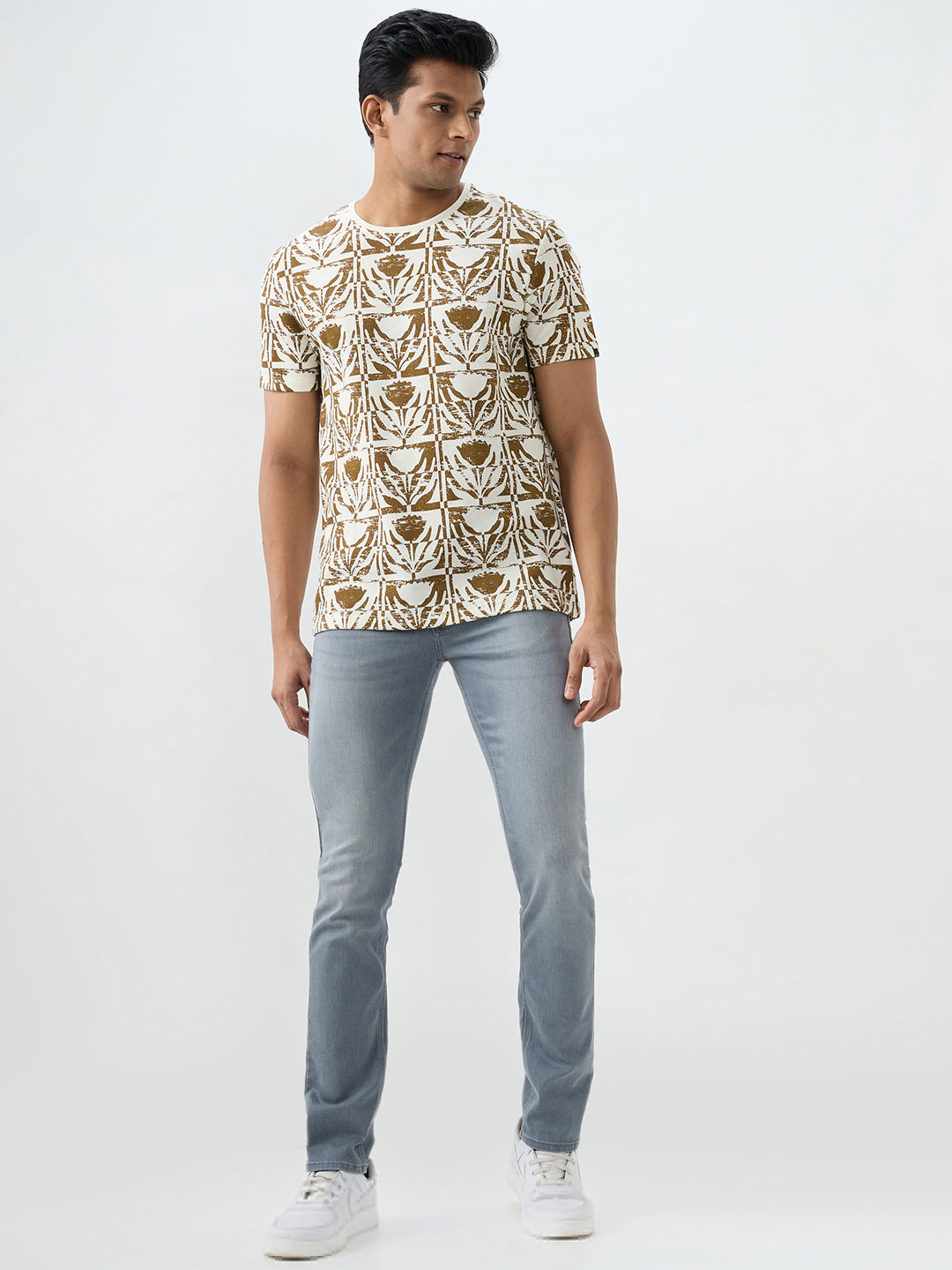 Spykar Off White Slim Fit T-Shirts For Men