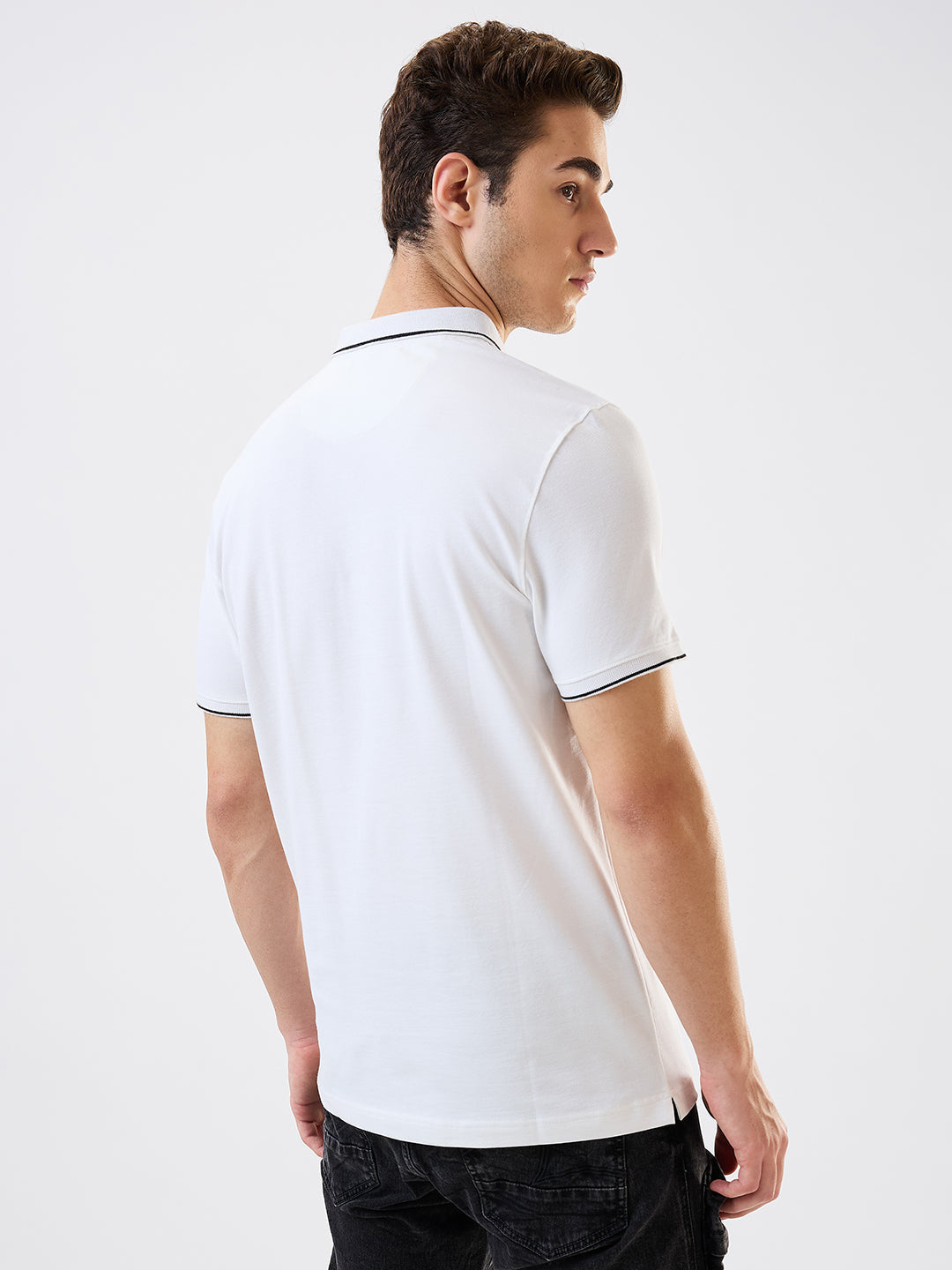 Spykar White Slim Fit Solid Half Sleeve T-Shirt For Men