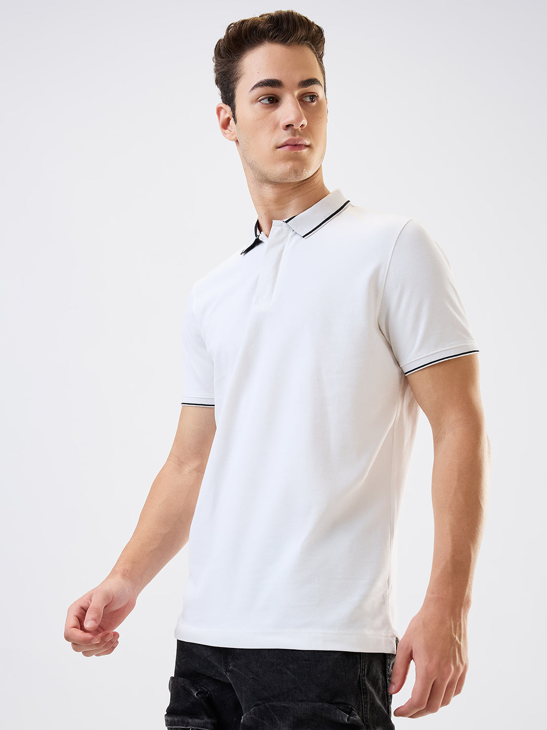 Spykar White Slim Fit Solid Half Sleeve T-Shirt For Men