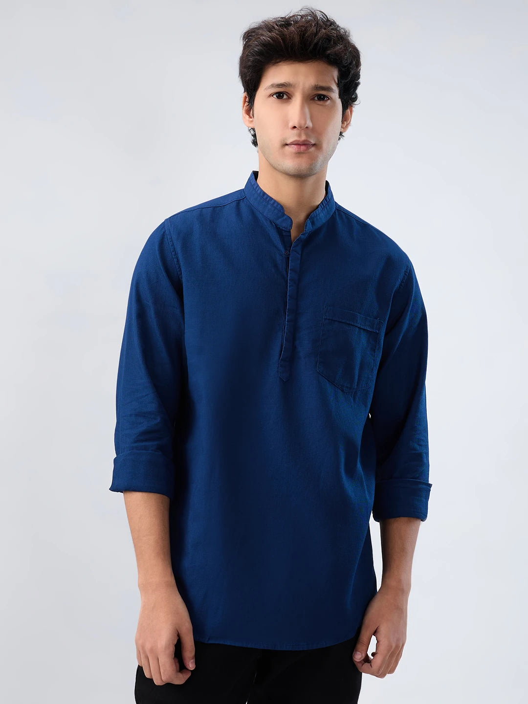 Men Navy Blue Solid Regular Fit Shirts