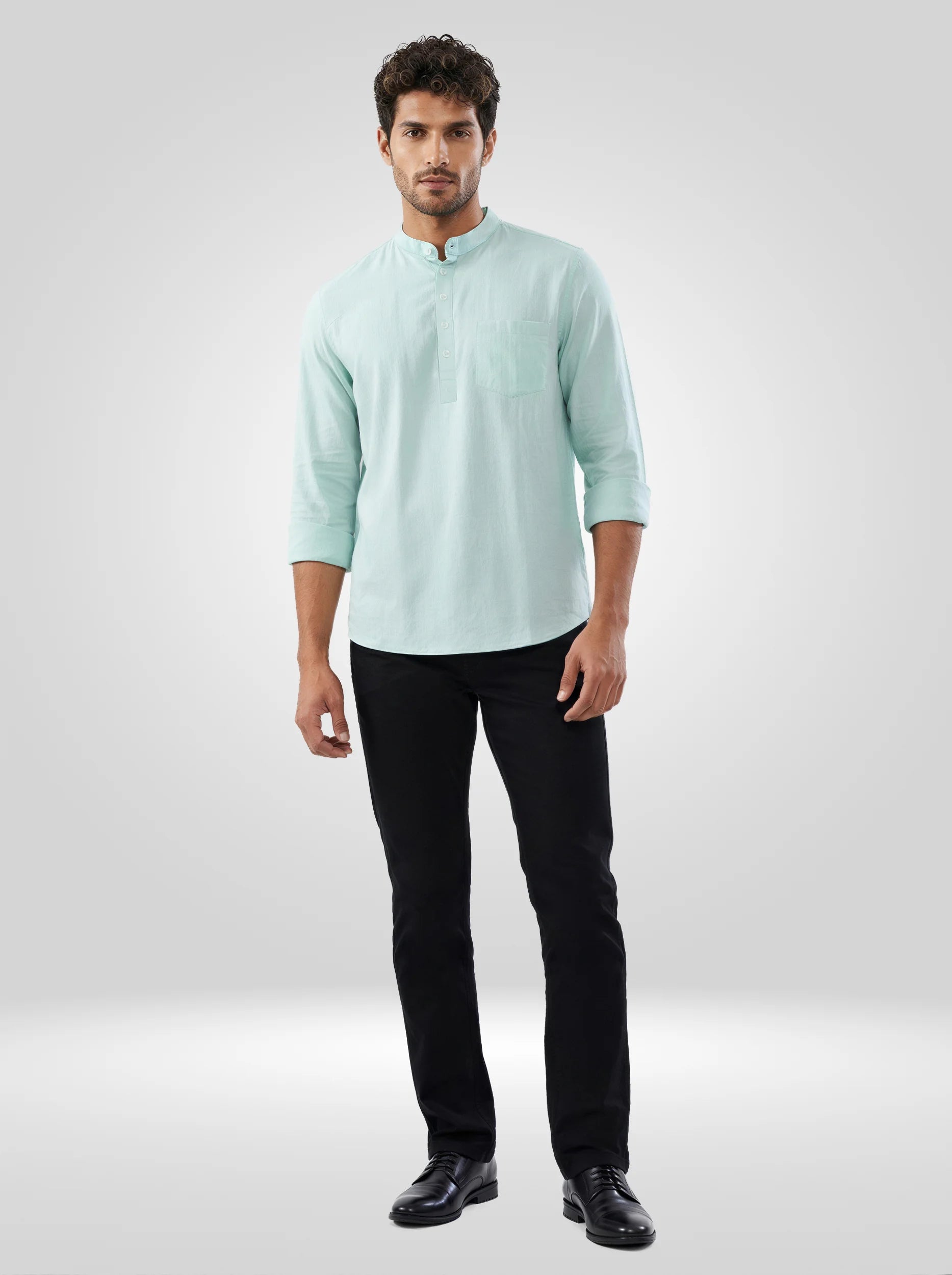 Men Green Solid Regular Fit Shirts