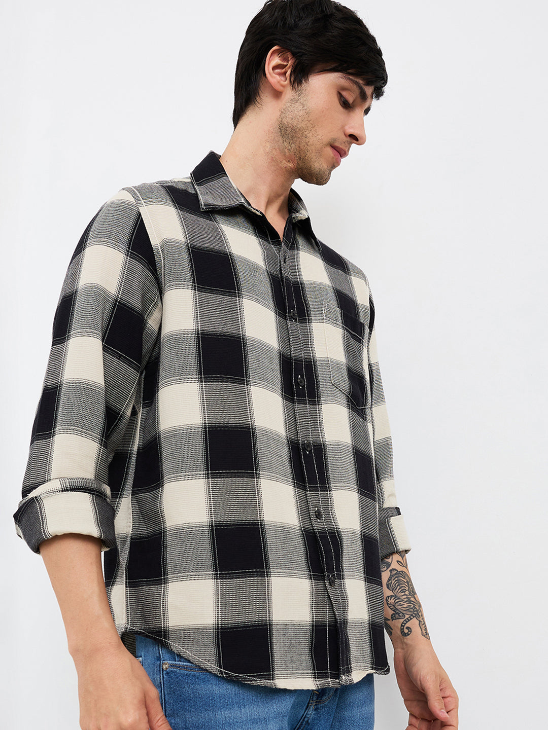 Spykar Black Slim Fit Checkered Full Sleeve Shirt For Men