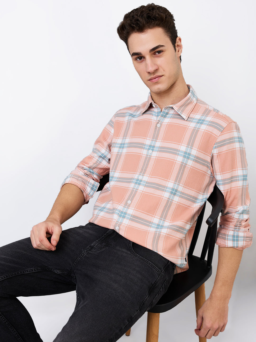 Spykar Pink Slim Fit Checkered Full Sleeve Shirt For Men