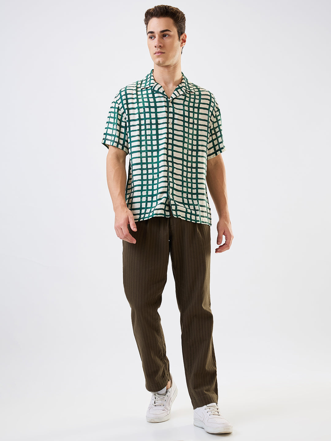 Spykar Green Relaxed Fit Checkered Half Sleeve Shirt For Men