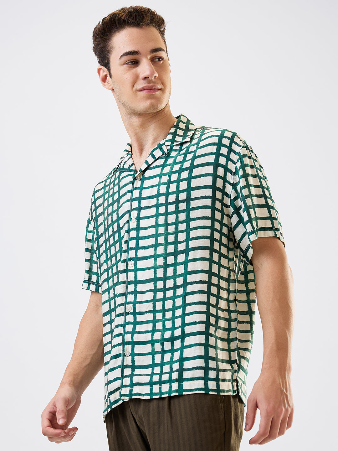 Spykar Green Relaxed Fit Checkered Half Sleeve Shirt For Men