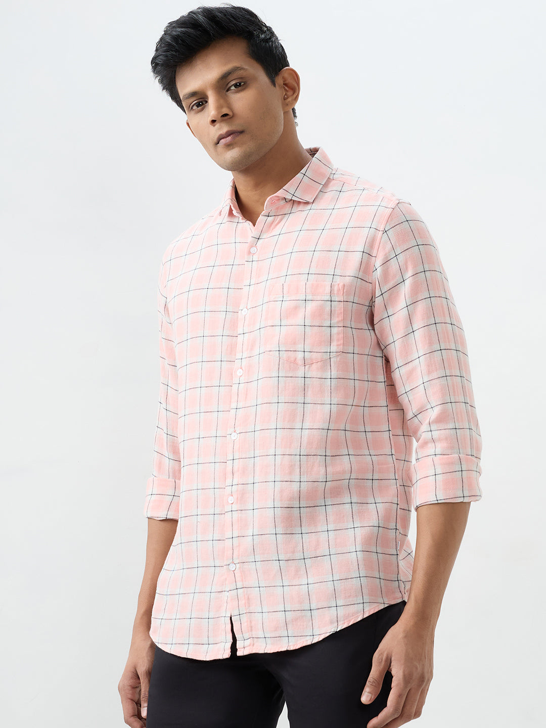 Spykar Peach Pink Slim Fit Shirts For Men