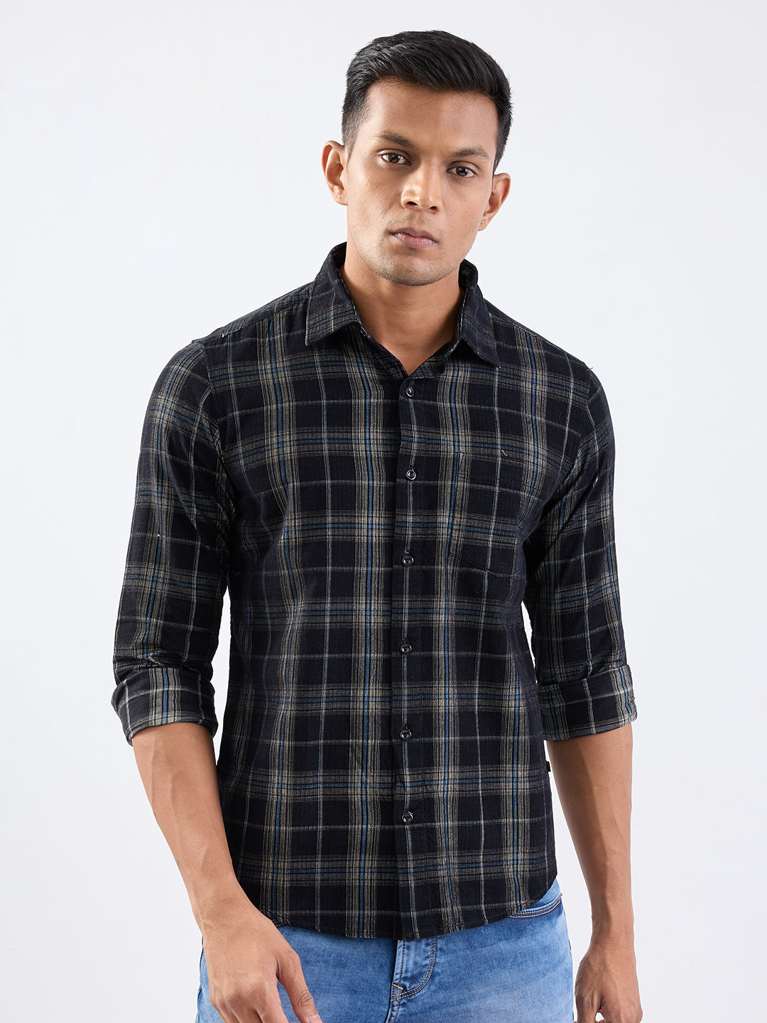 Spykar Jet Black Slim Fit Casual Shirts For Men