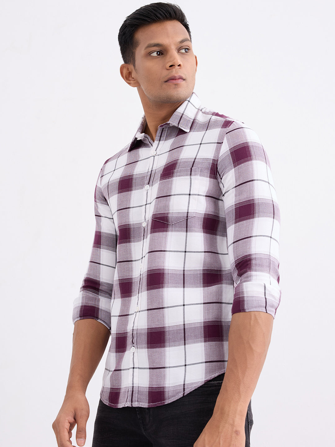 Spykar Plum Red Slim Fit Casual Shirts For Men