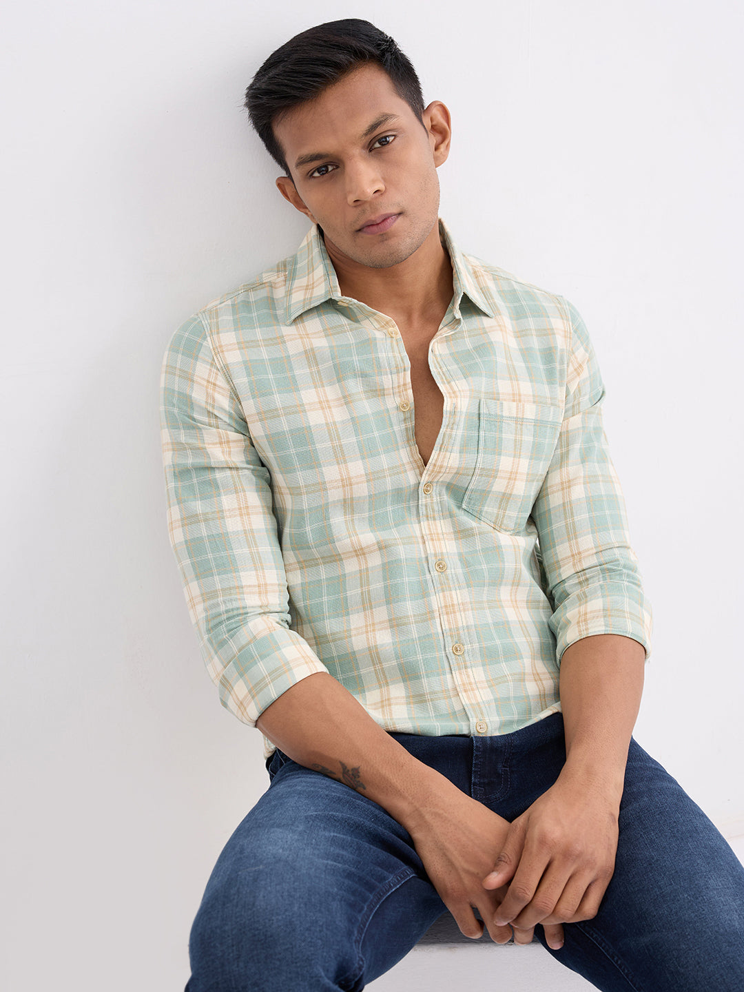 Spykar Granite Green Slim Fit Casual Shirts For Men