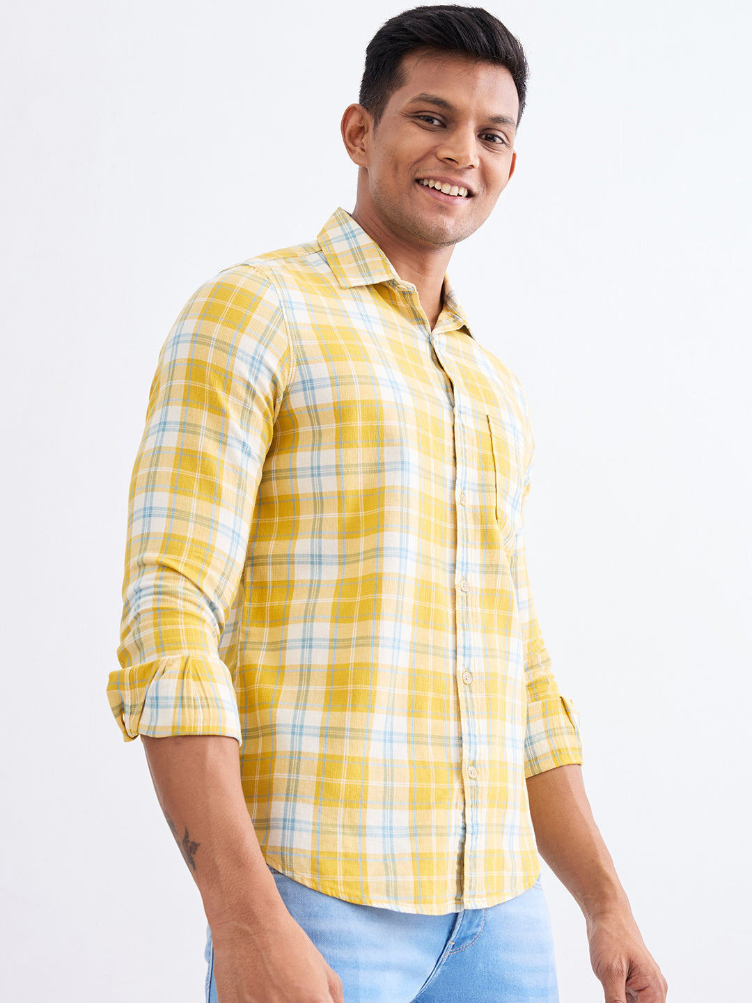 Spykar Sulphur Yellow Slim Fit Casual Shirts For Men