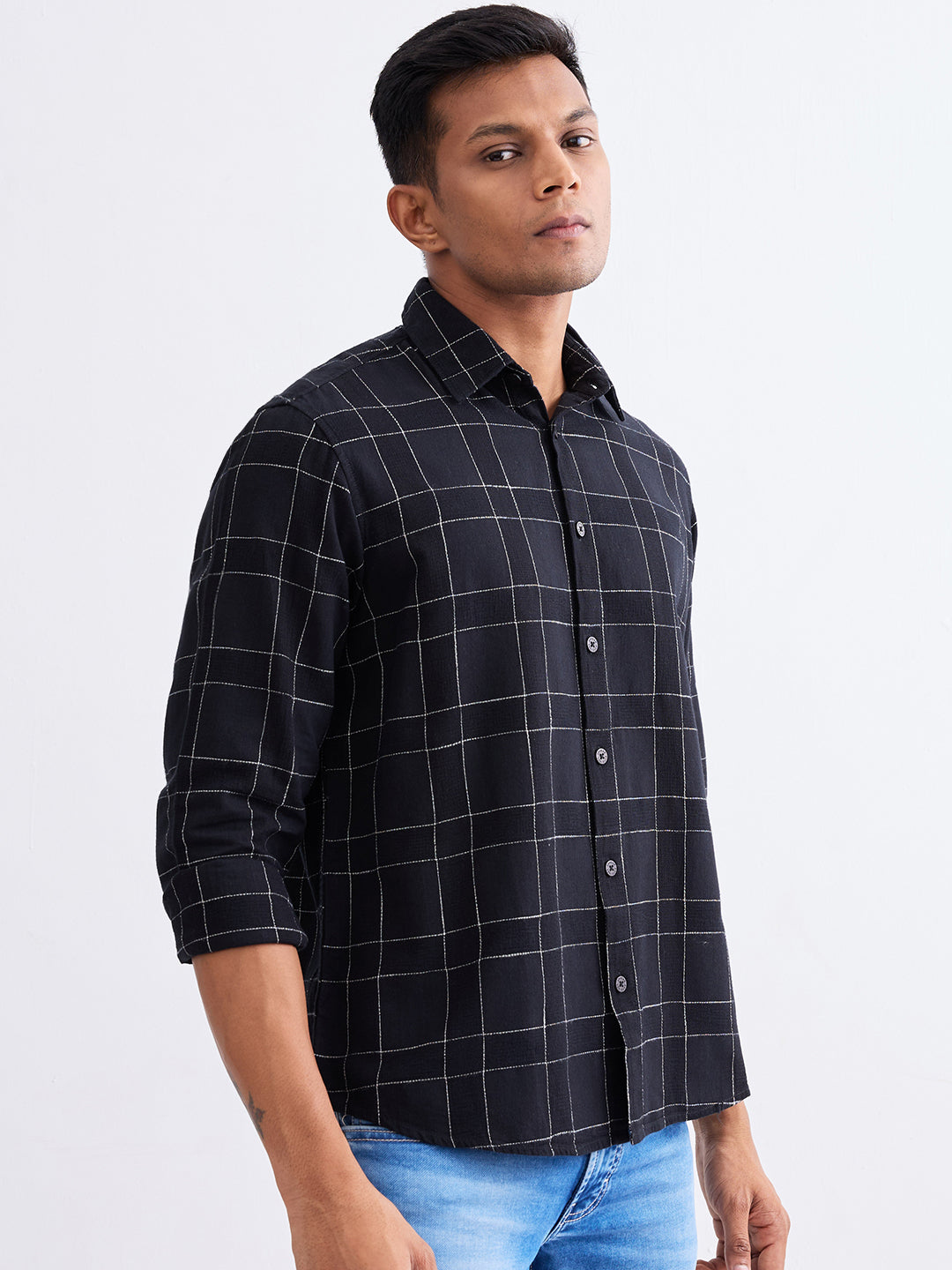 Spykar Jet Black Slim Fit Casual Shirts For Men