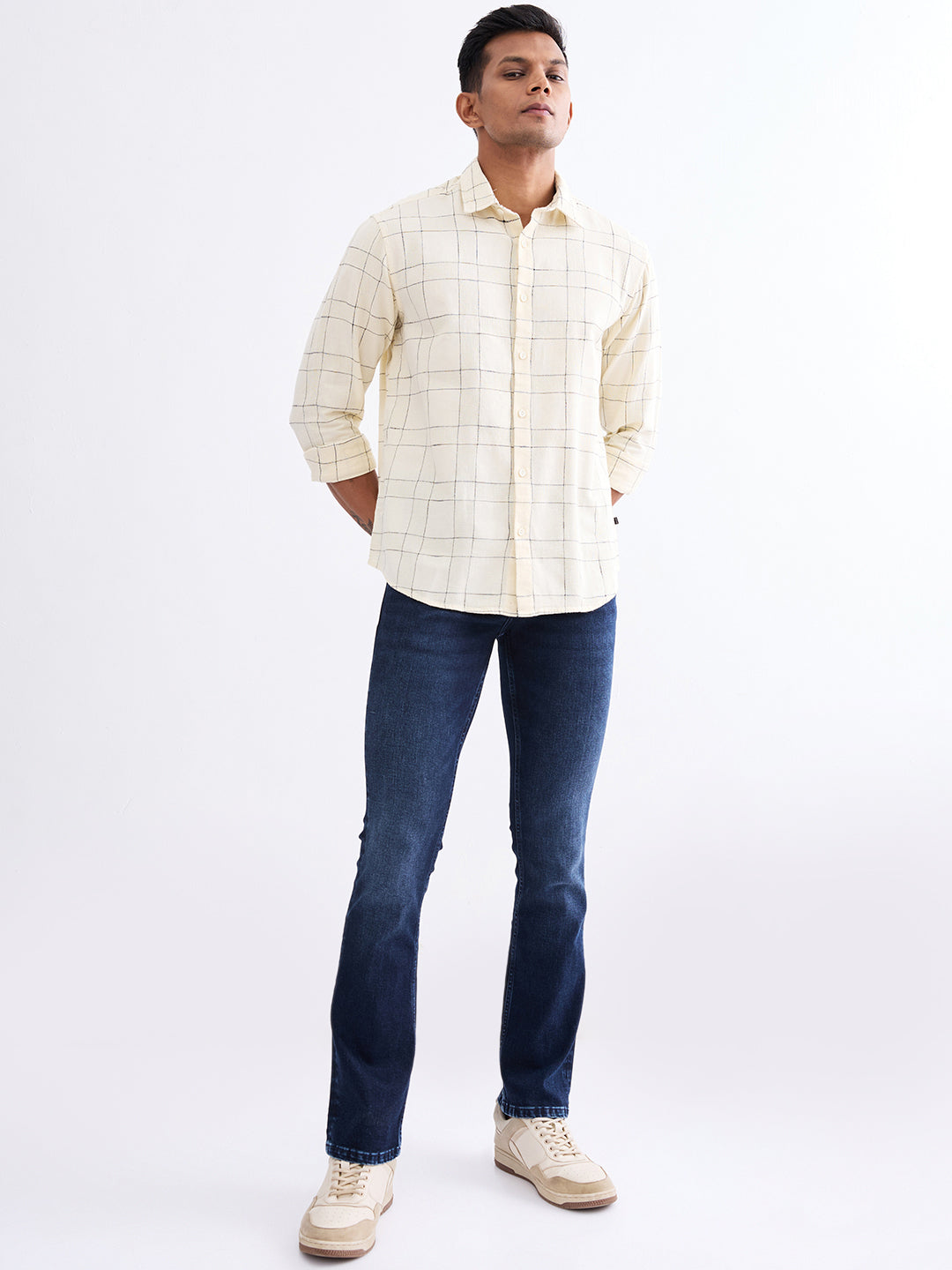 Spykar Off White Slim Fit Casual Shirts For Men