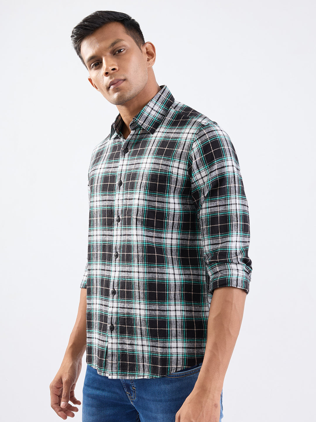 Spykar Jet Black Slim Fit Casual Shirts For Men