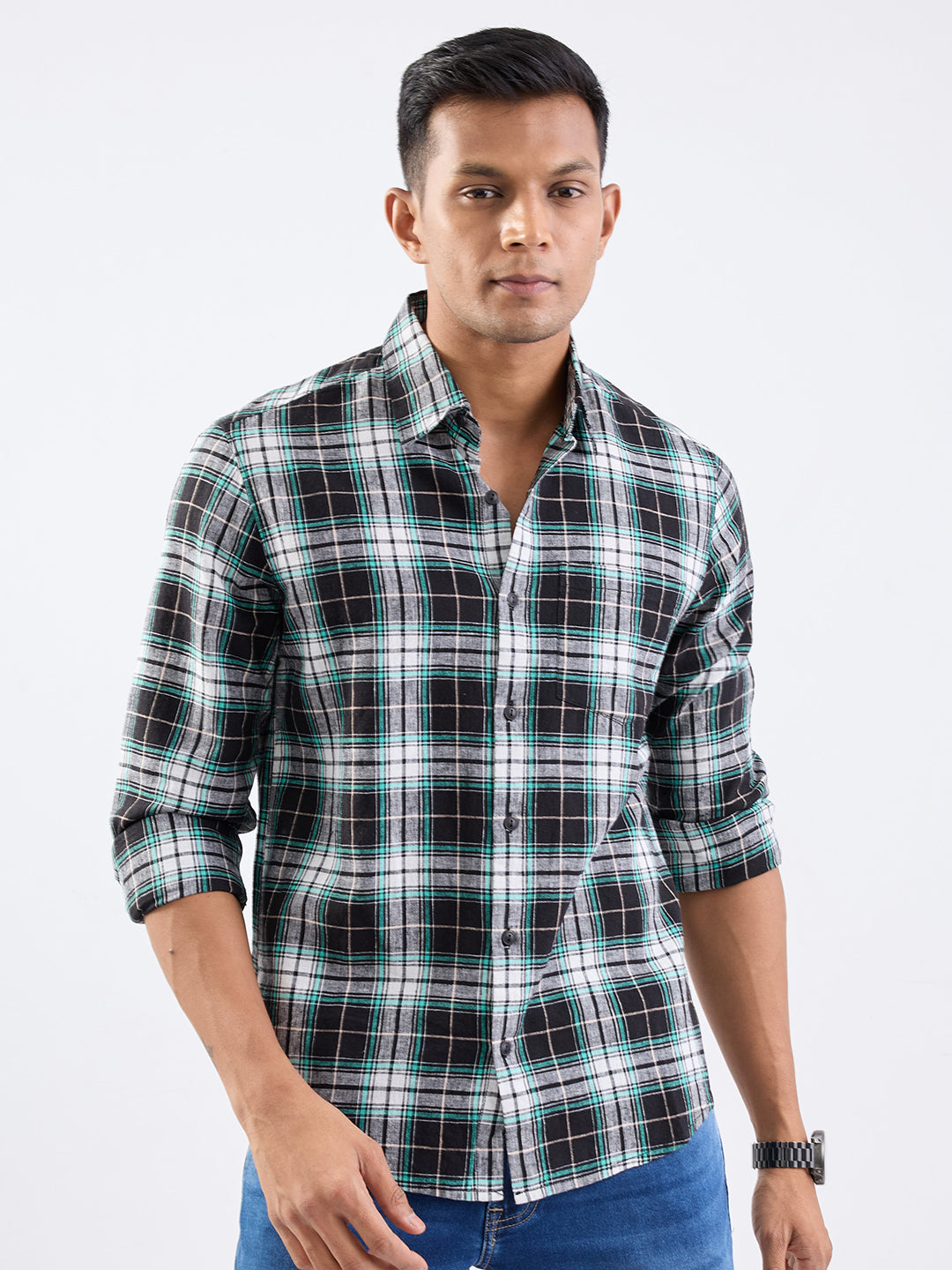 Spykar Jet Black Slim Fit Casual Shirts For Men