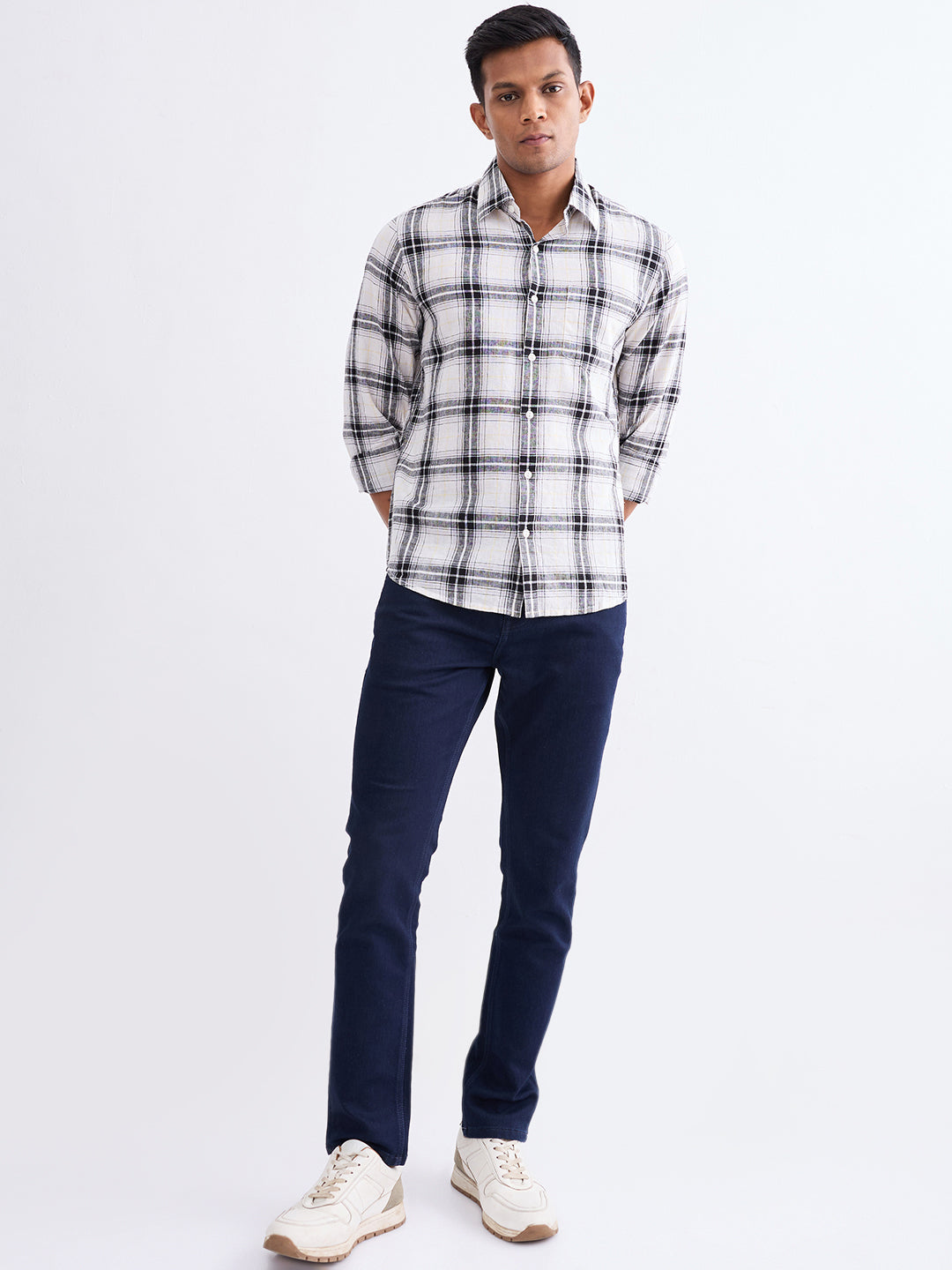 Spykar White Slim Fit Casual Shirts For Men