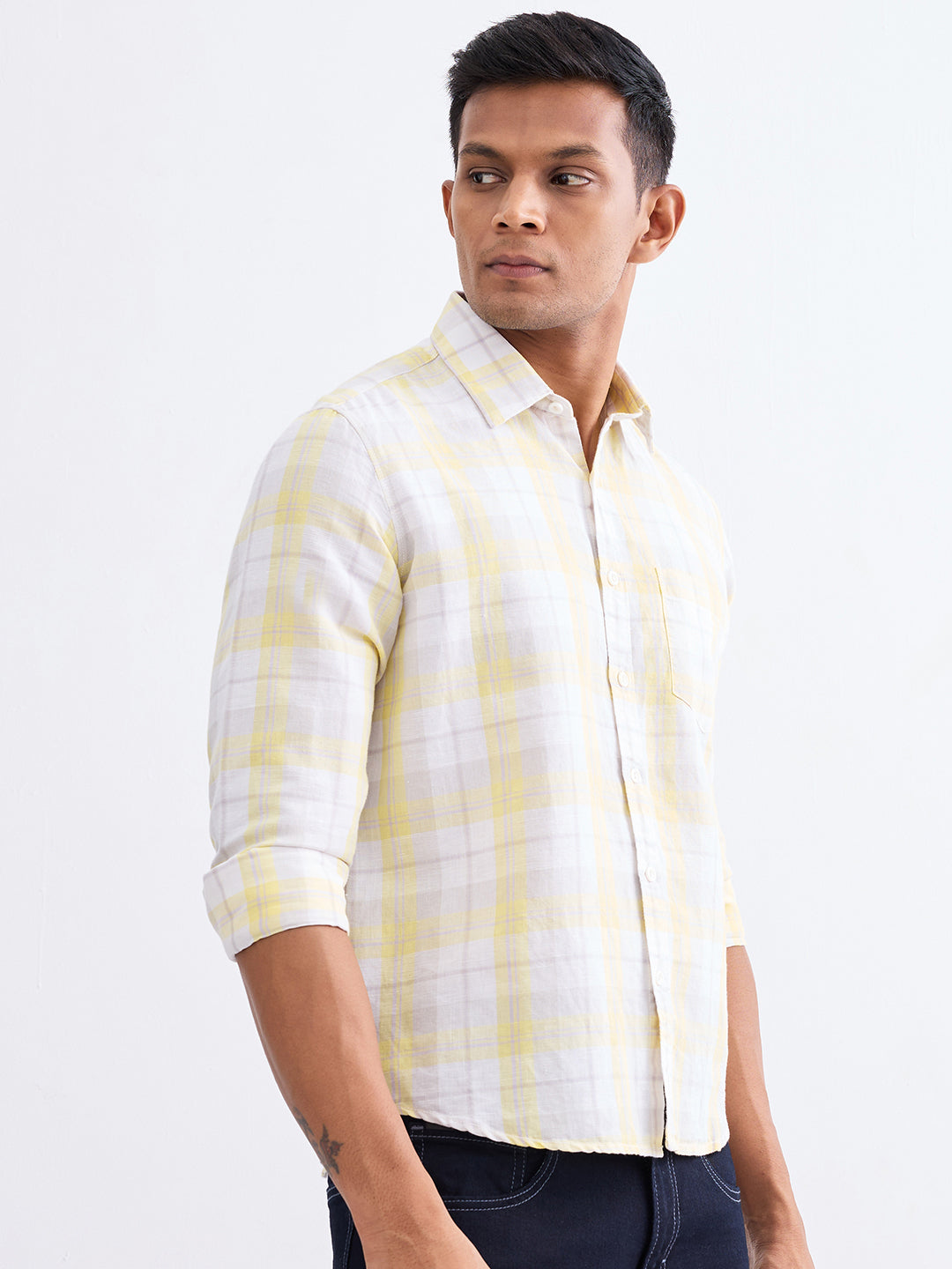 Spykar Powder Yellow Slim Fit Casual Shirts For Men