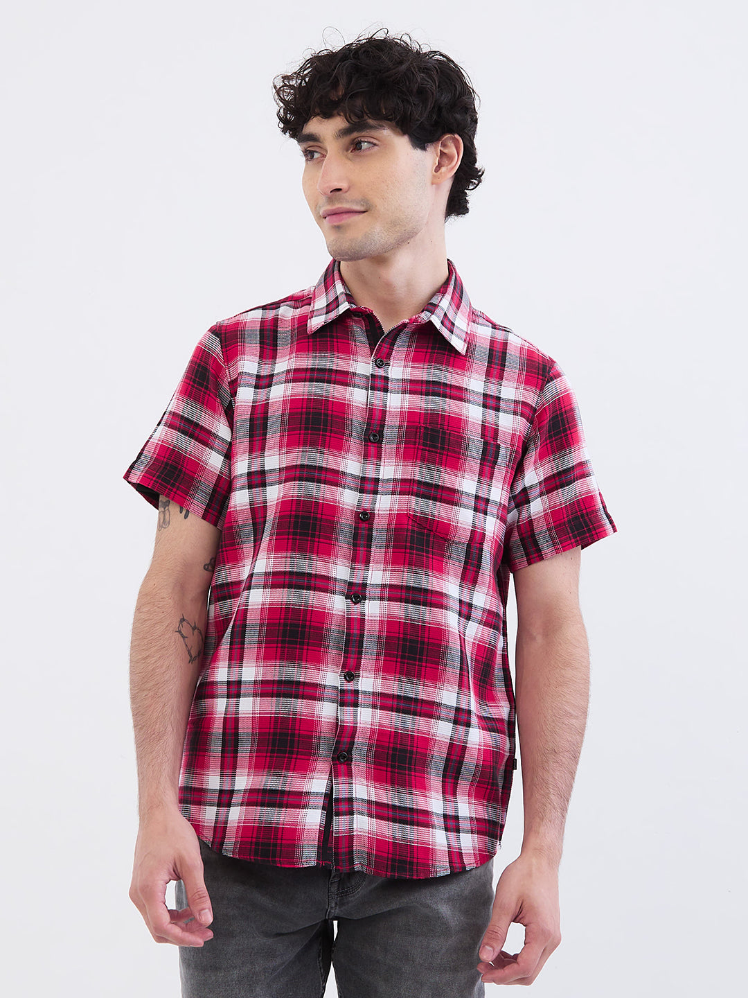 Spykar True Red Slim Fit Casual Shirts For Men