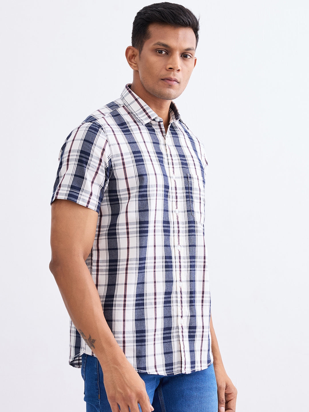 Spykar Off White Slim Fit Casual Shirts For Men