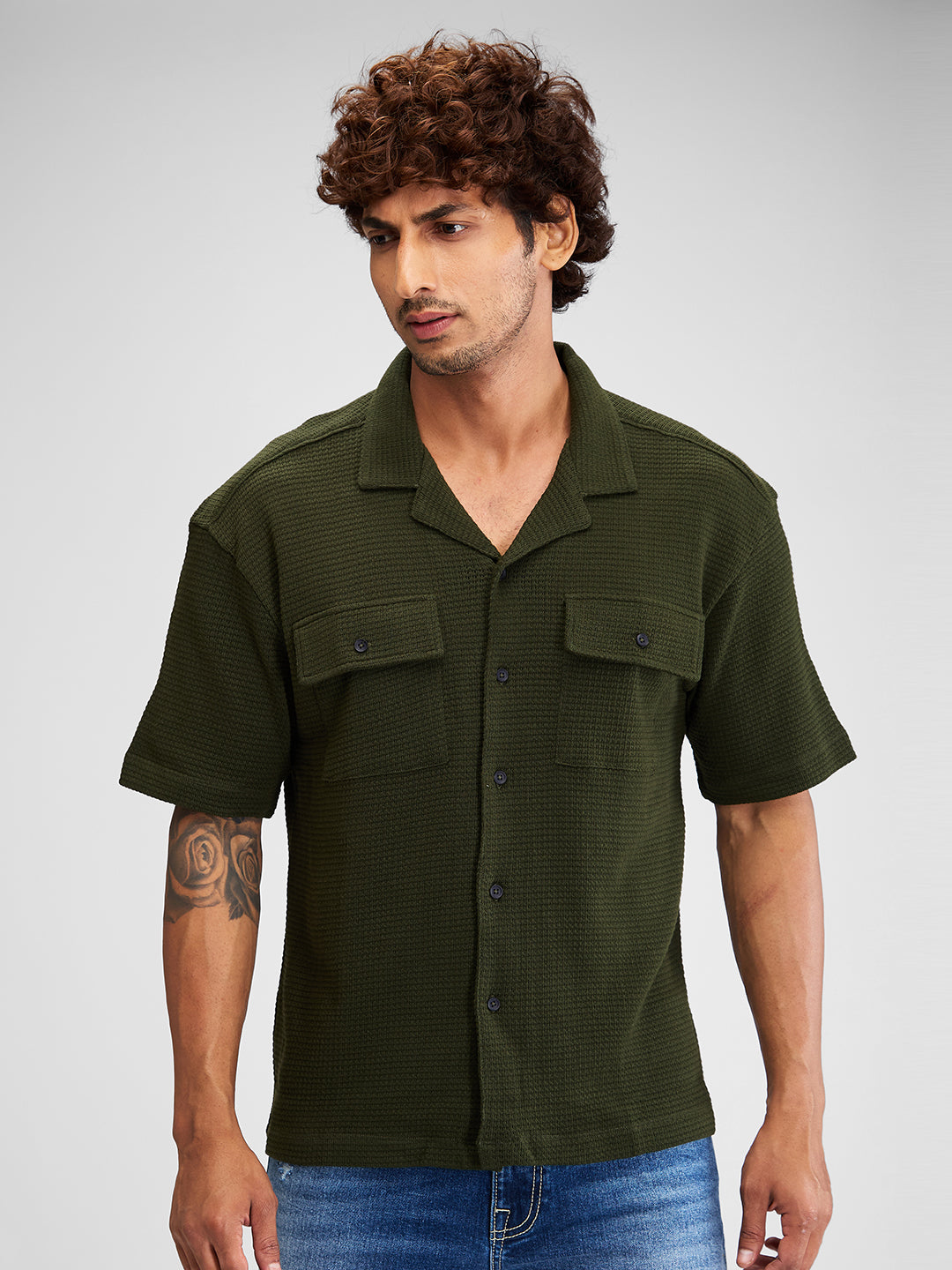 Spykar Green Half Sleeves Cotton Relaxed Fit Solid Shirt For Men