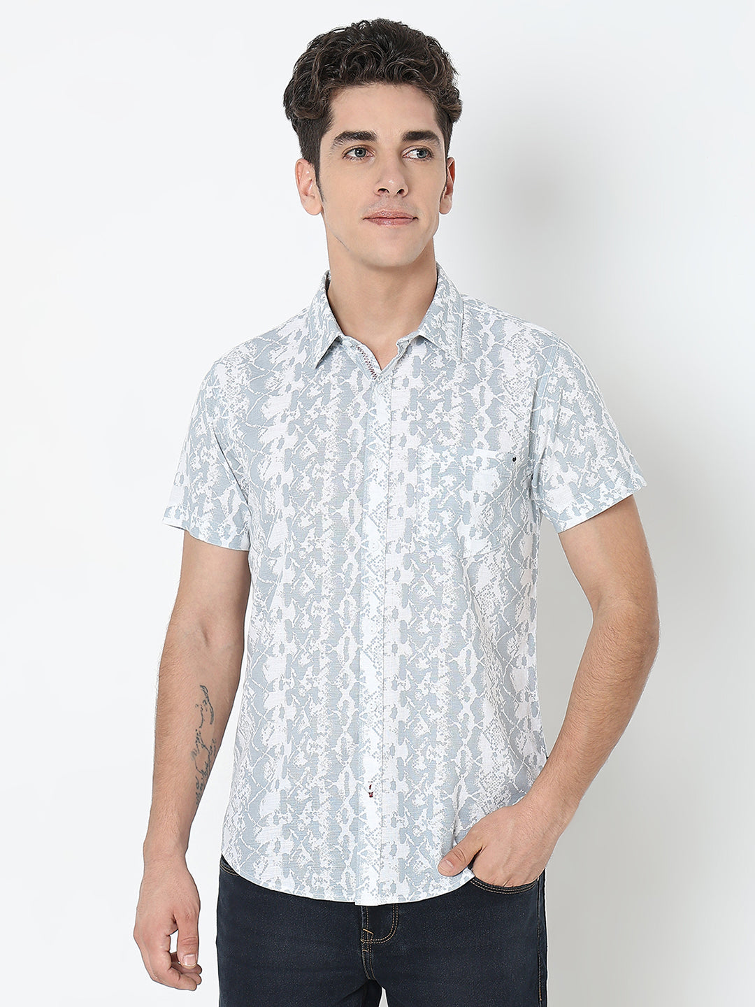 Spykar Grey Regular Fit Half Sleeves Cotton Printed Shirt For Men