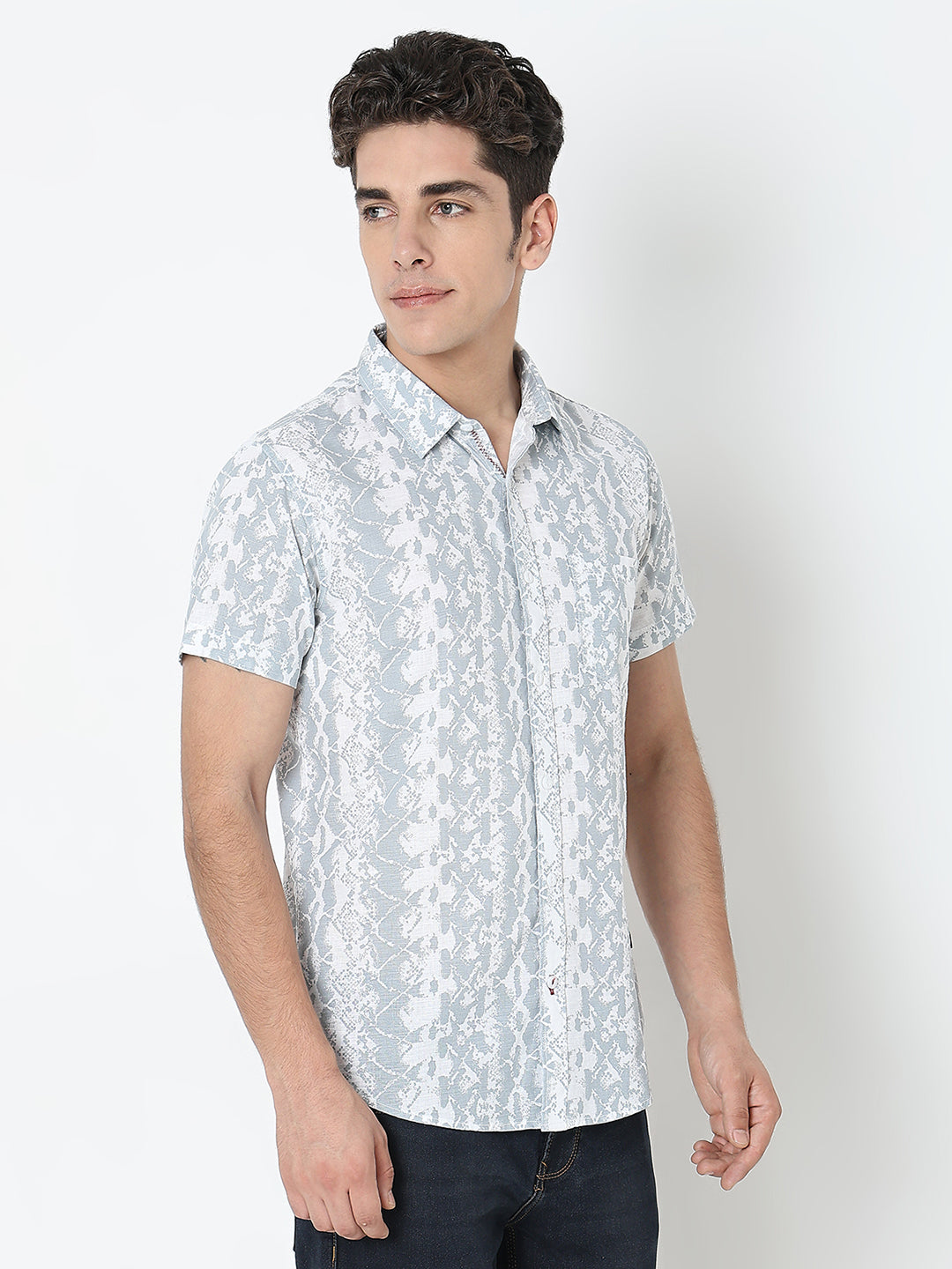 Spykar Grey Regular Fit Half Sleeves Cotton Printed Shirt For Men