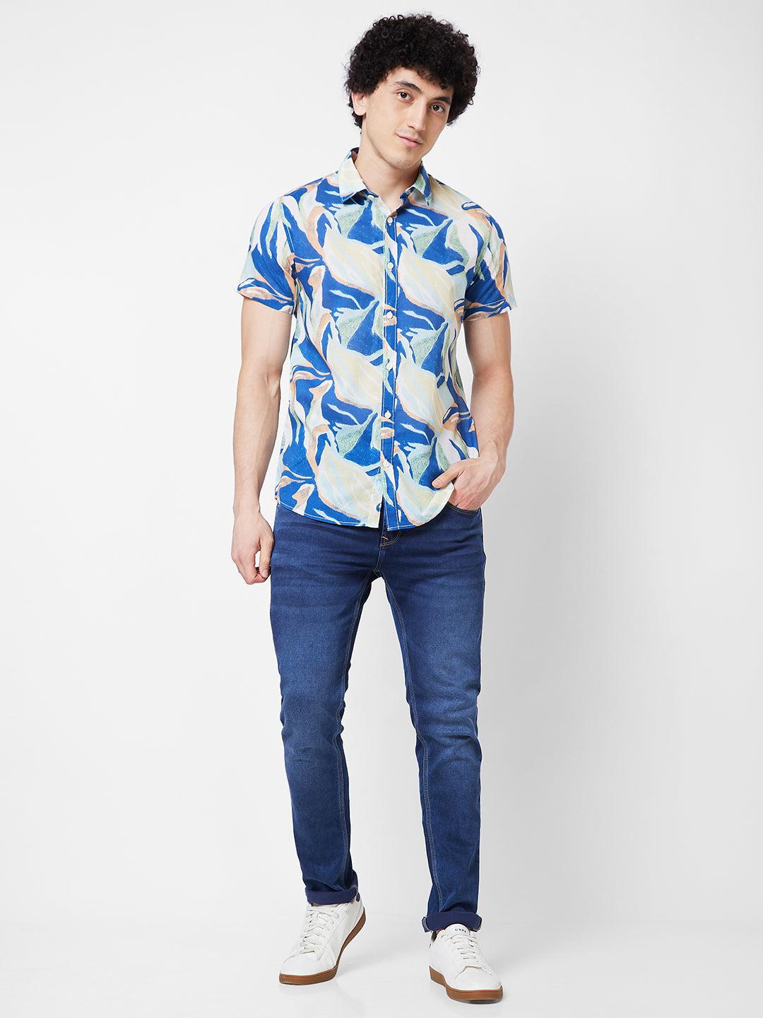 Spykar Slim Fit Opaque Printed Cotton Casual Shirt