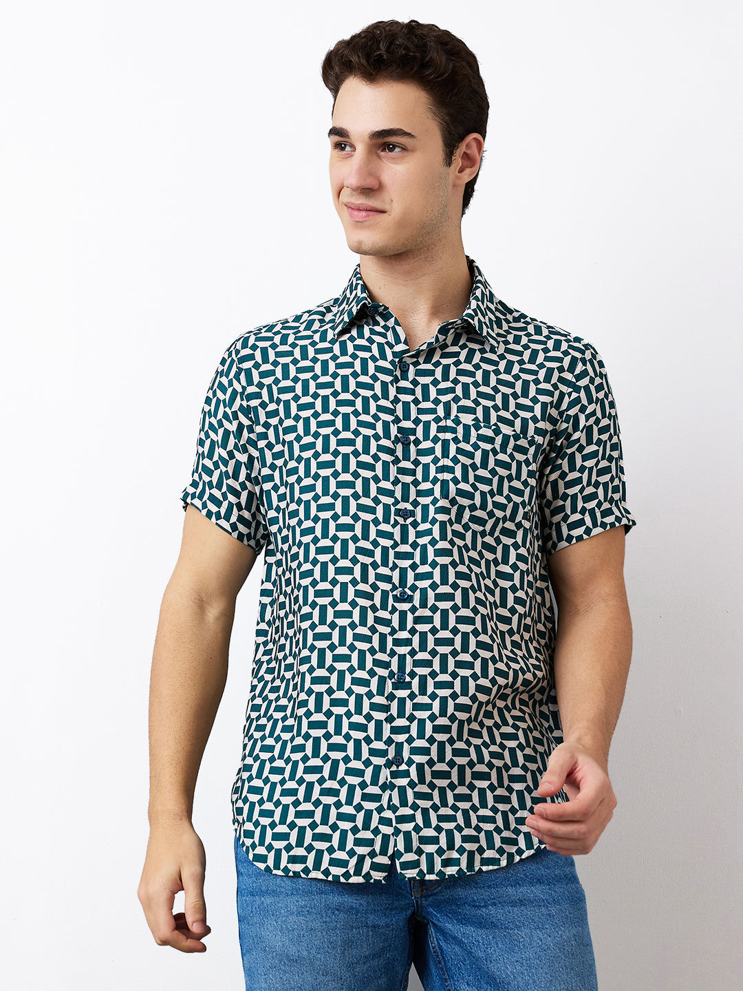 Spykar Green Slim Fit Printed Half Sleeve Shirt For Men