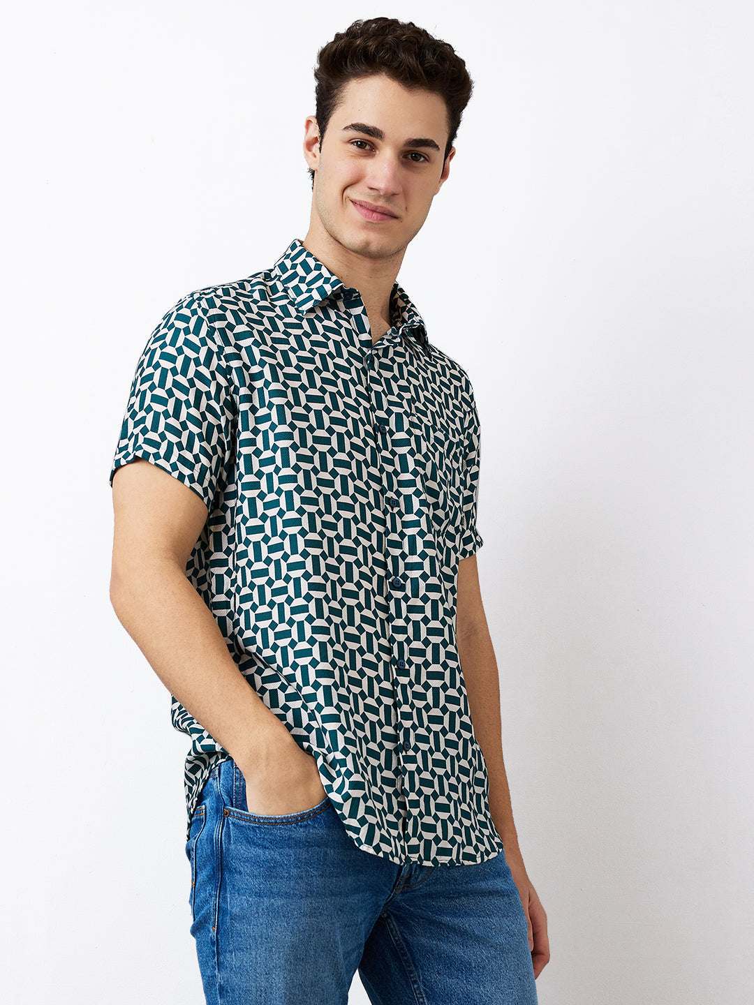 Spykar Green Slim Fit Printed Half Sleeve Shirt For Men