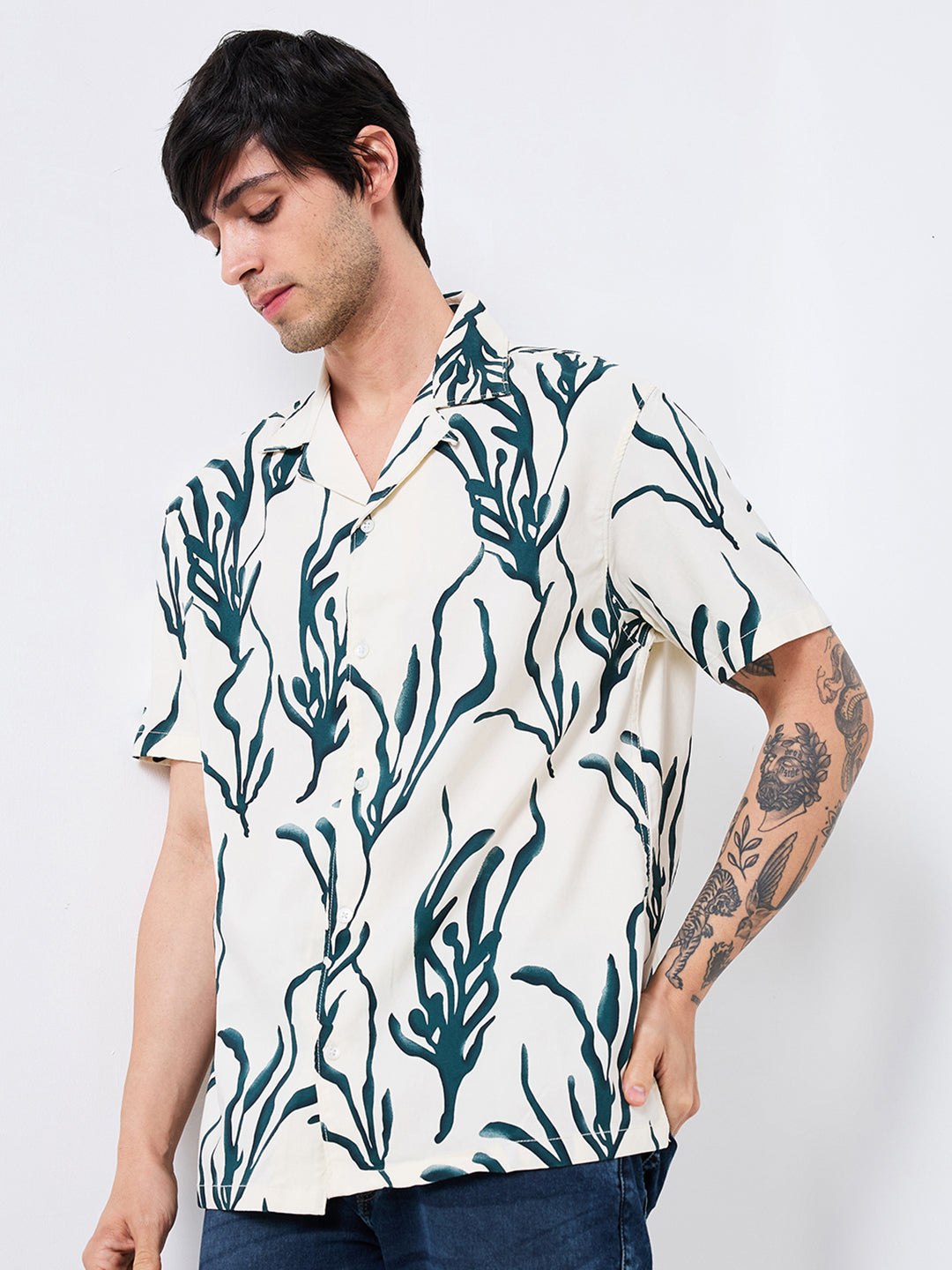 Spykar Green Relaxed Fit Printed Half Sleeve Shirt For Men