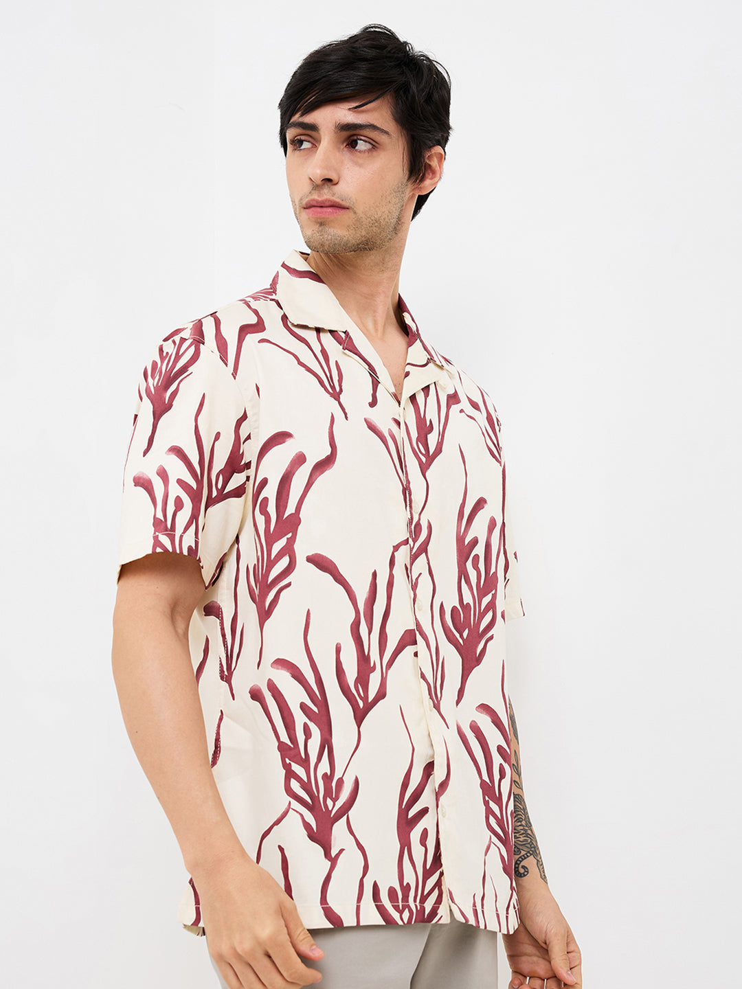 Spykar Red Relaxed Fit Printed Half Sleeve Shirt For Men