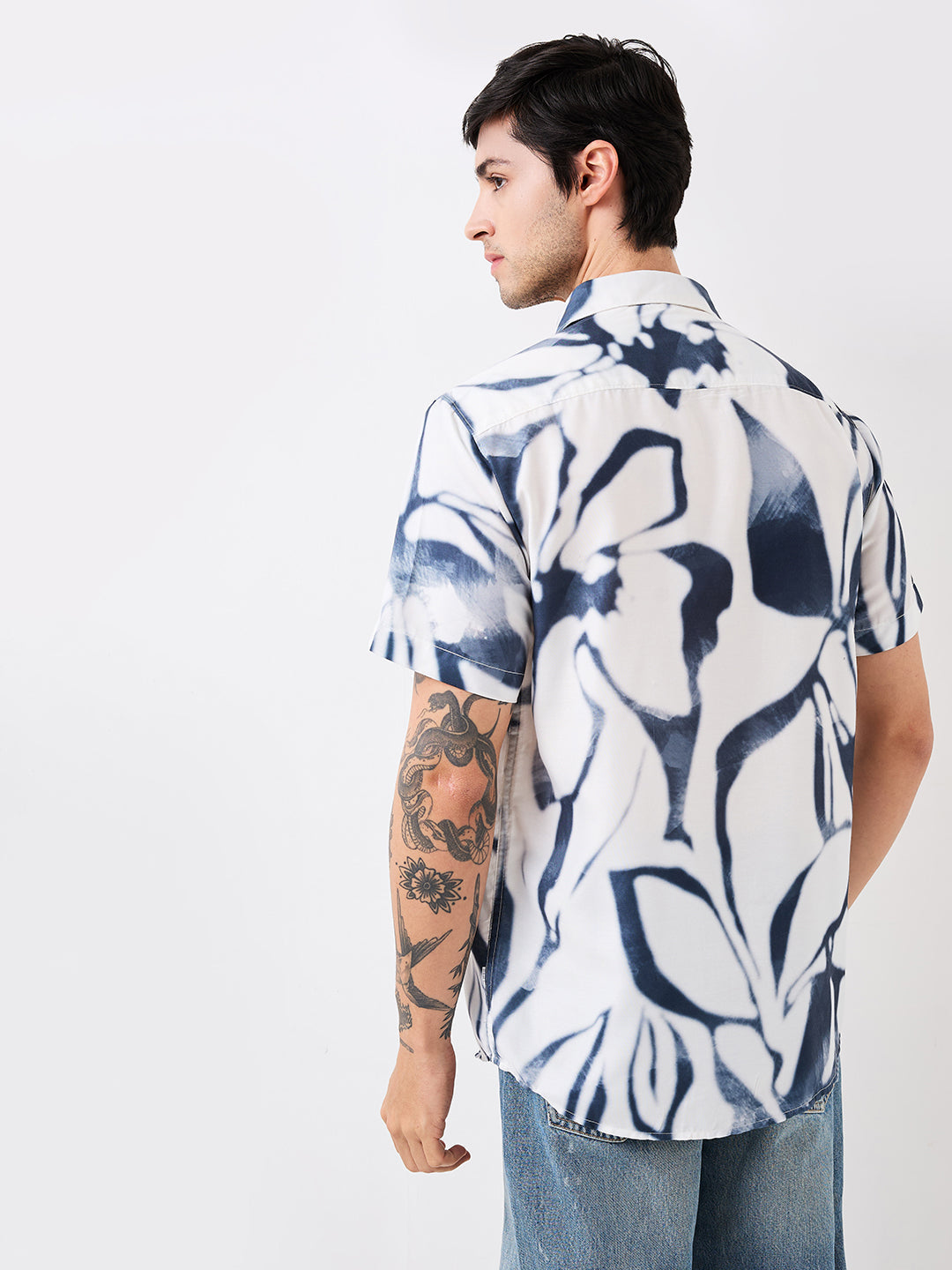 Men Shirt Print White Slim Fit