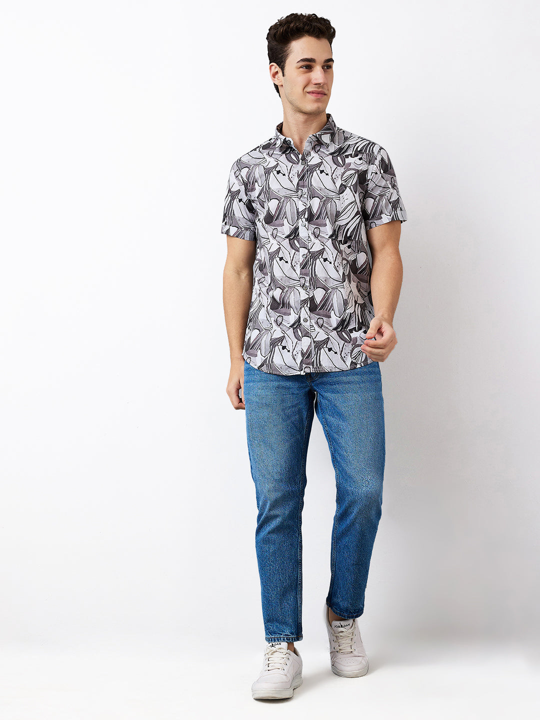 Spykar Grey Slim Fit Printed Half Sleeve Shirt For Men