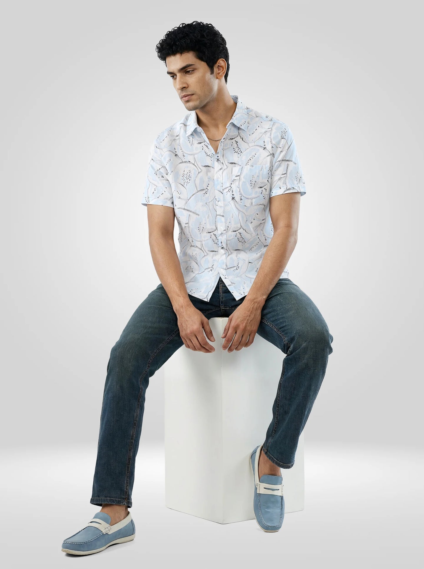 Men Shirt Print Blue Regular Fit