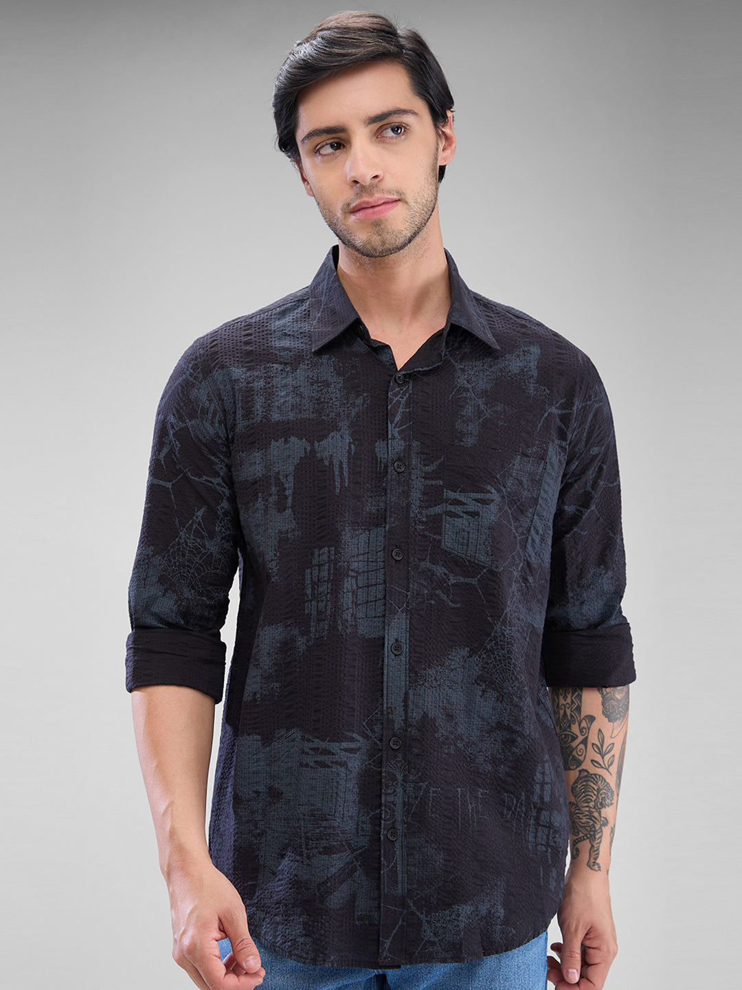 Spykar Black Cotton Full Sleeve Raised Collar Shirt For Men