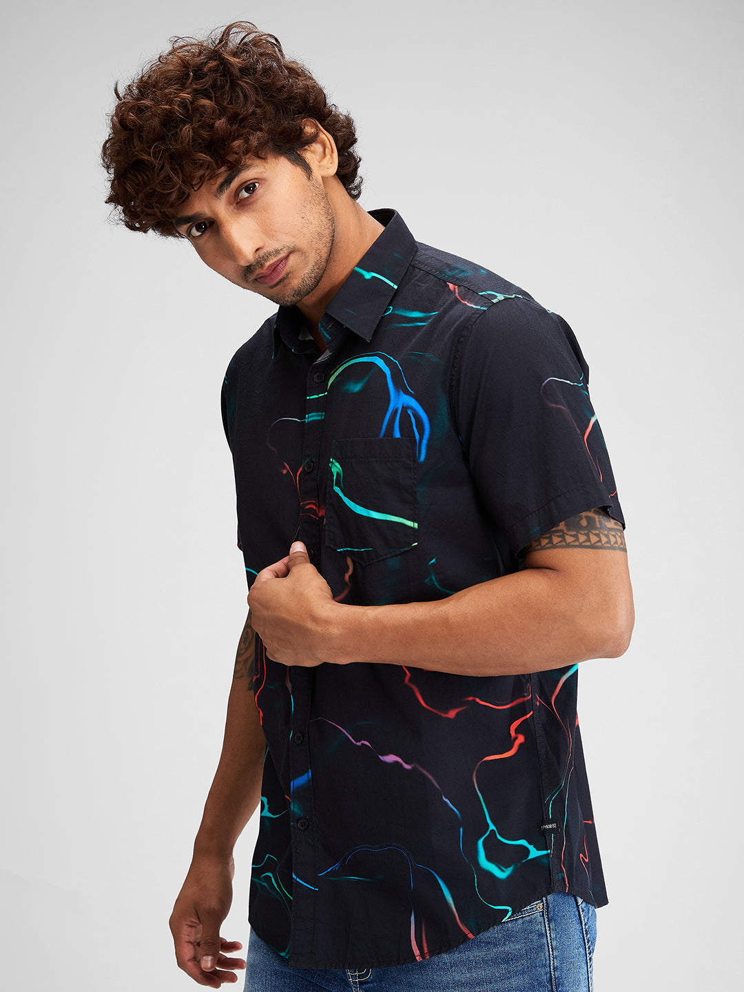 Spykar Black Half Sleeves Cotton Slim Fit Printed Shirt For Men