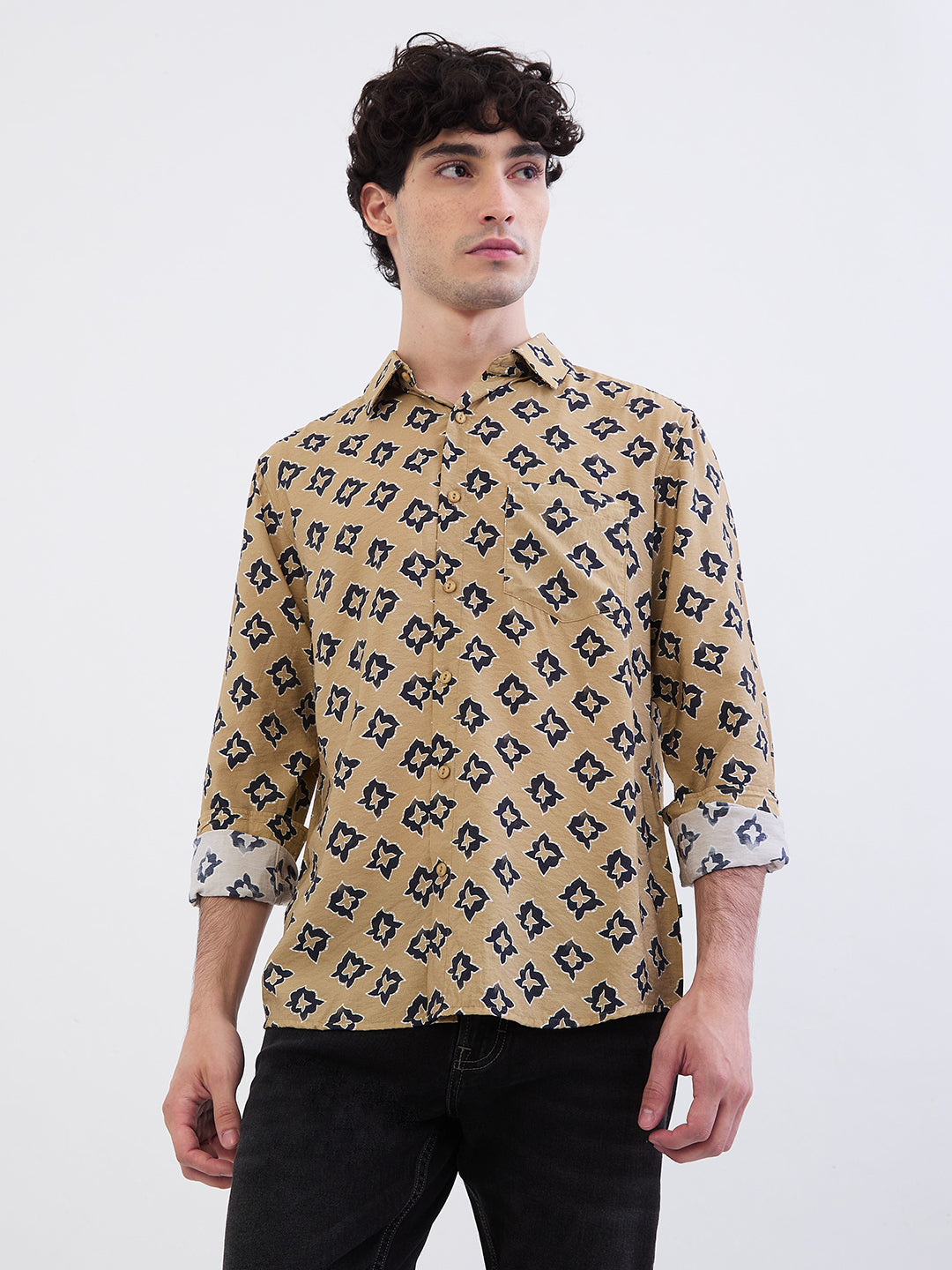 Spykar Taupe Beige Slim Fit Casual Shirts For Men