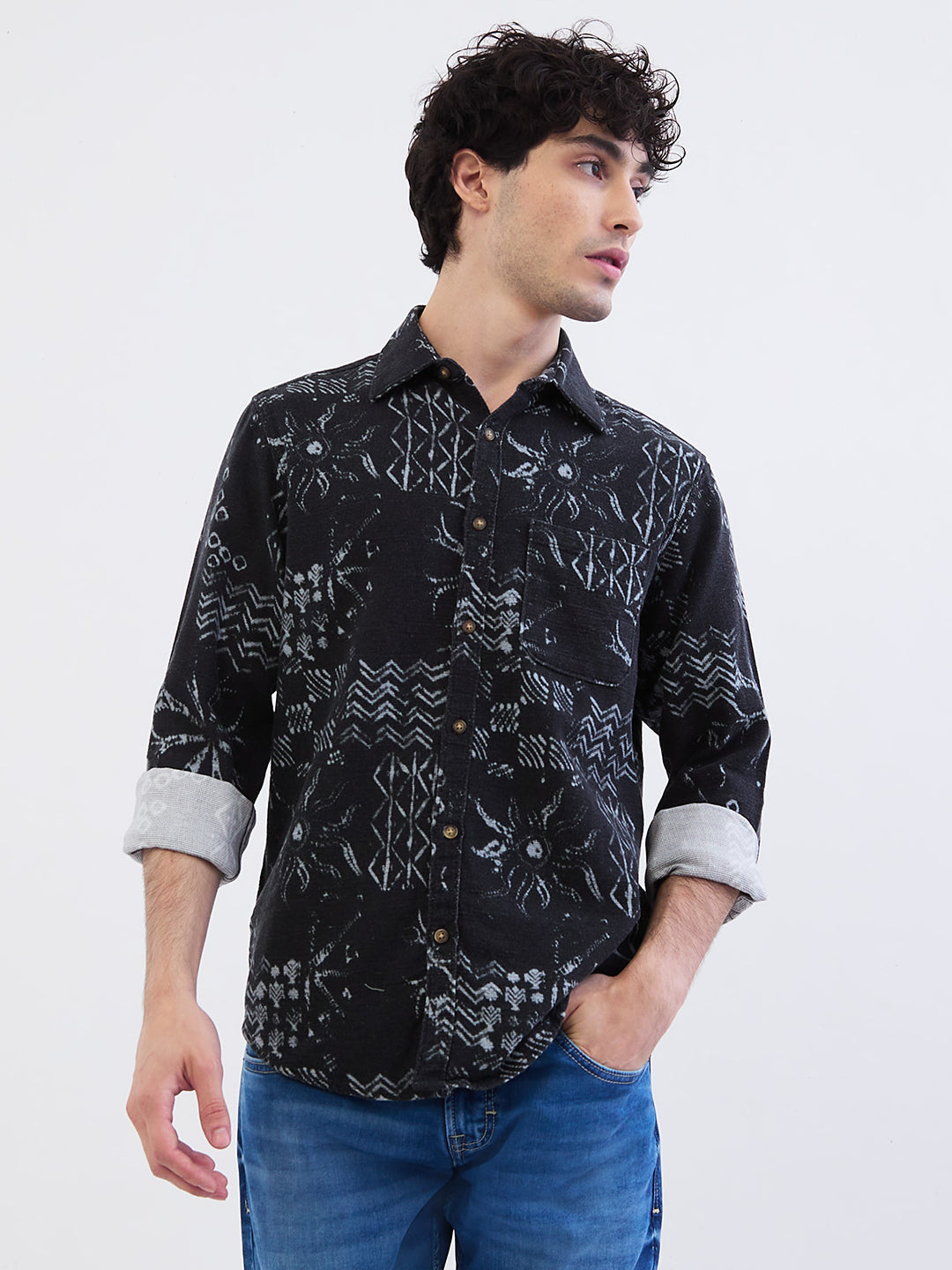 Spykar Black Slim Fit Casual Shirts For Men
