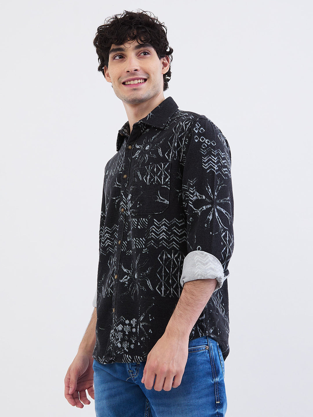 Spykar Black Slim Fit Casual Shirts For Men