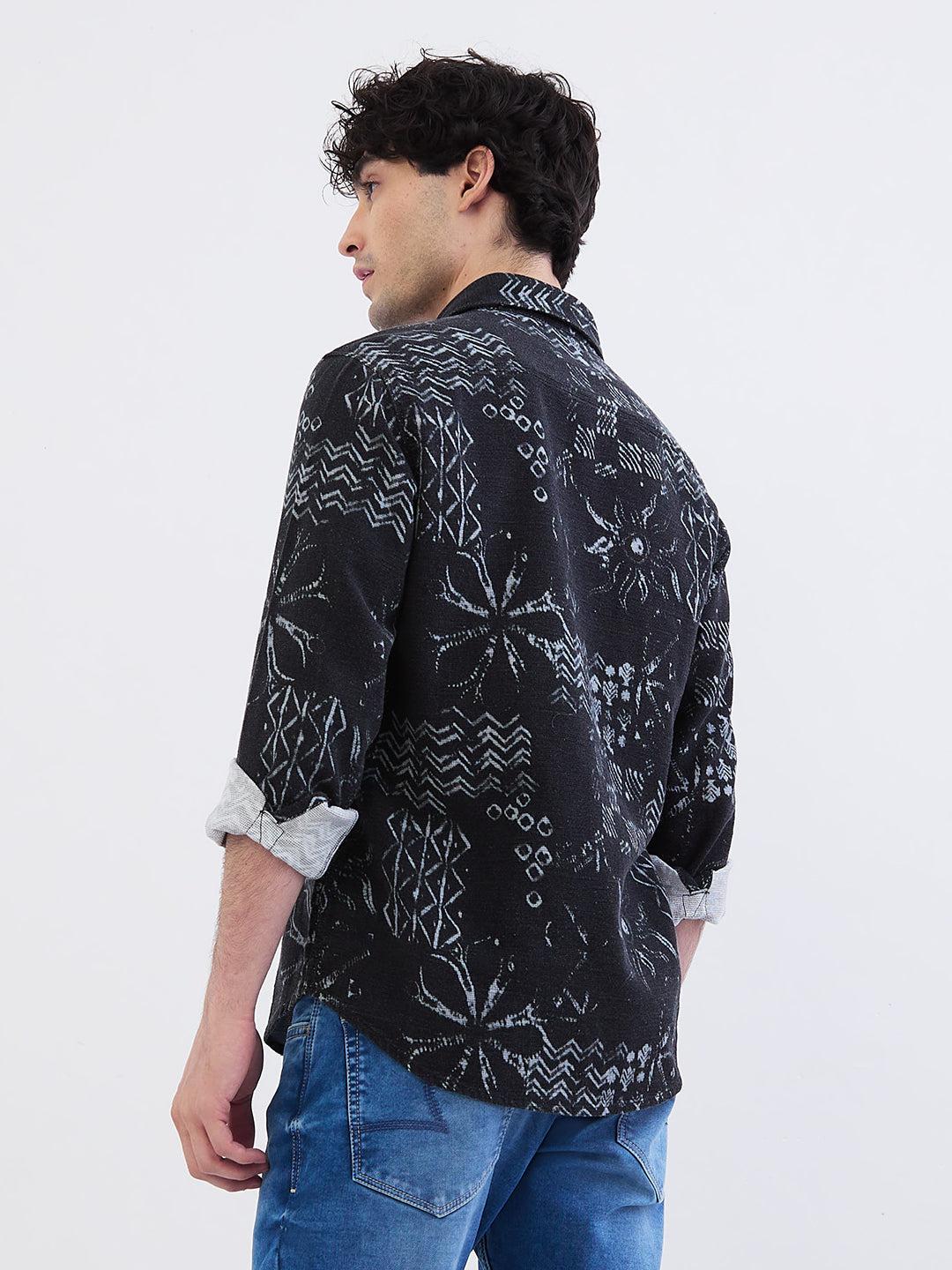 Spykar Black Slim Fit Casual Shirts For Men